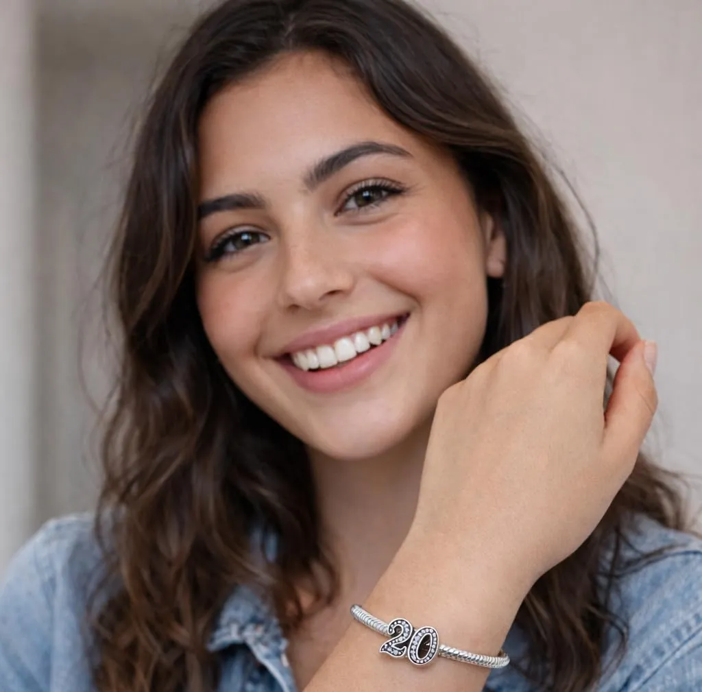 MariaFonte Charm Numero 20 in Argento Sterling e Zirconia Bianca - immagine 4