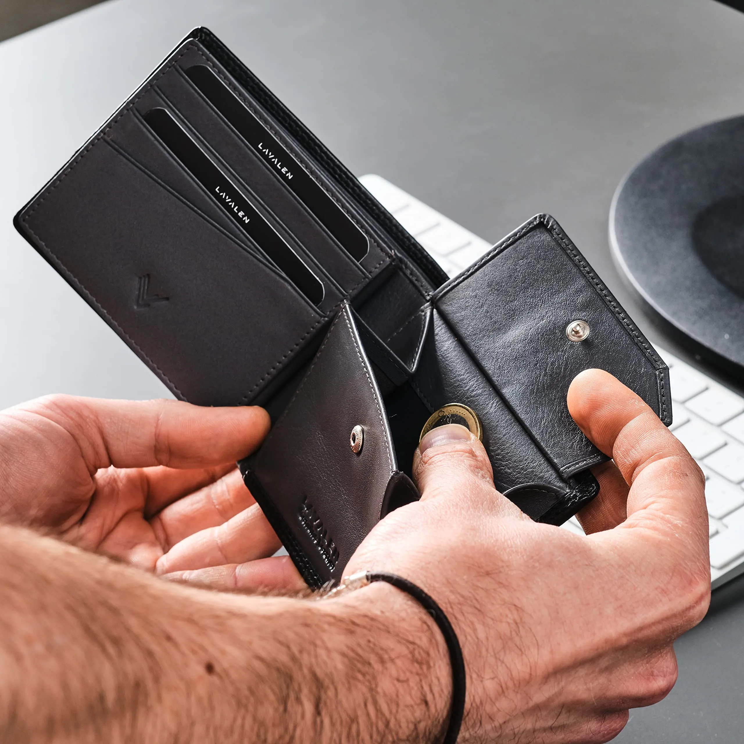 Lavalen Portafoglio Uomo in Pelle Vera RFID con Portamonete Grande - immagine 8