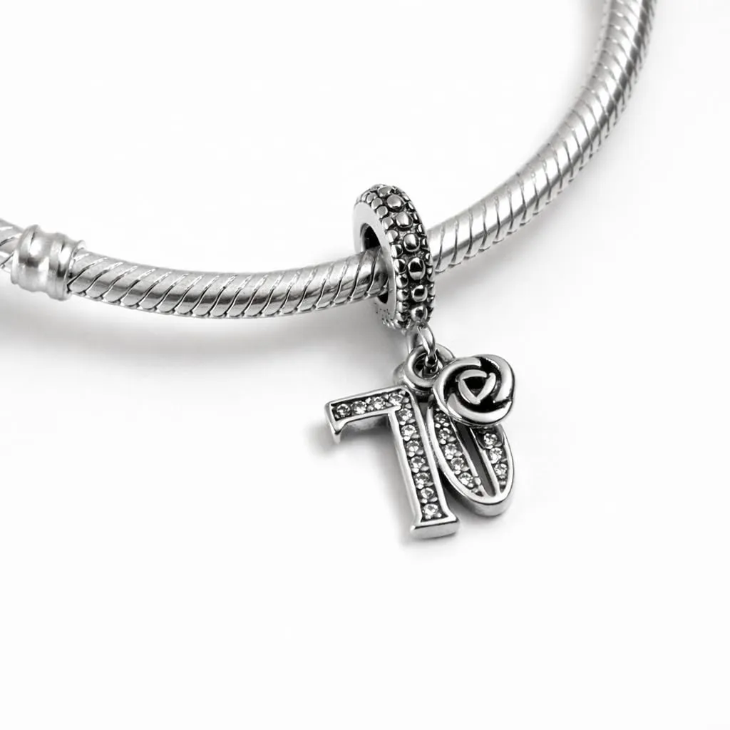 MariaFonte Ciondolo Charm Numero 70 in Argento Sterling e Zirconia Bianca - immagine 3