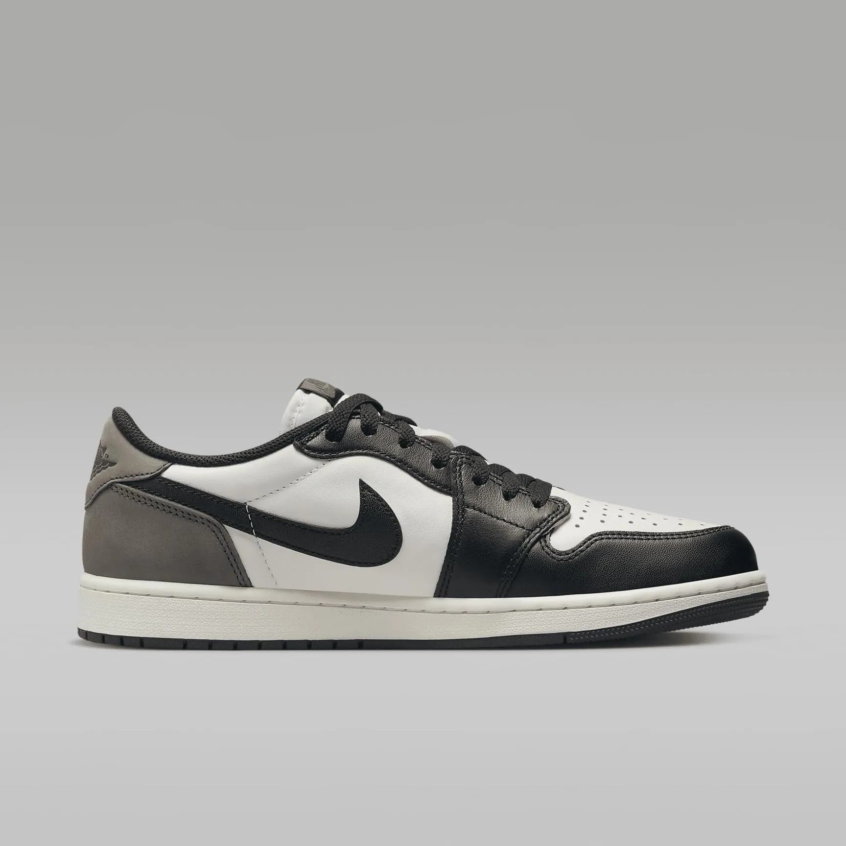 Nike Air Jordan 1 Low OG Sail/Black-Dark Mocha CZ0790-102 - immagine 3