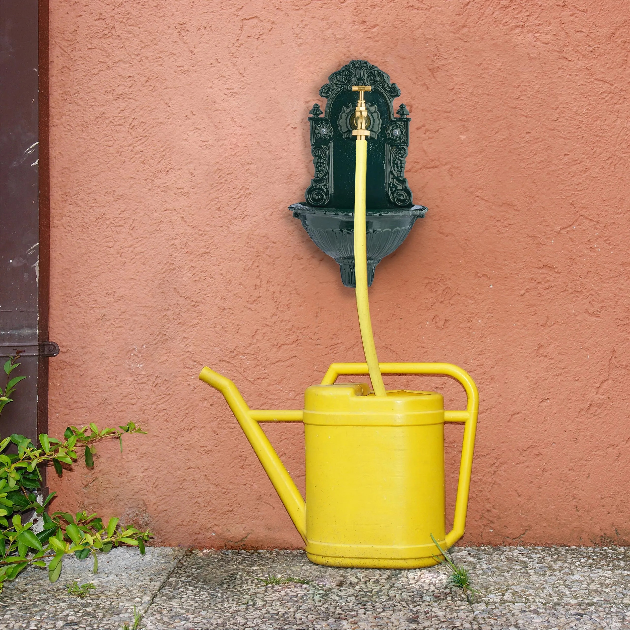 Relaxdays Fontana a Muro da Esterno in Alluminio, Verde Oro, 40 x 24,5 x 15 cm - immagine 2