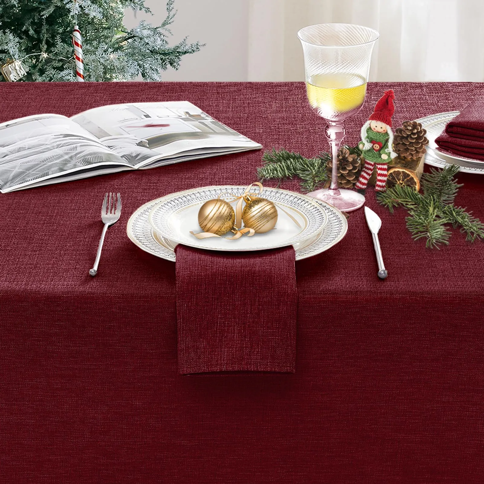 Softalker Tovaglia Natalizia Rettangolare Rossa 240x140 cm, Antimacchia e Idrorepellente per 8-10 Posti - immagine 2