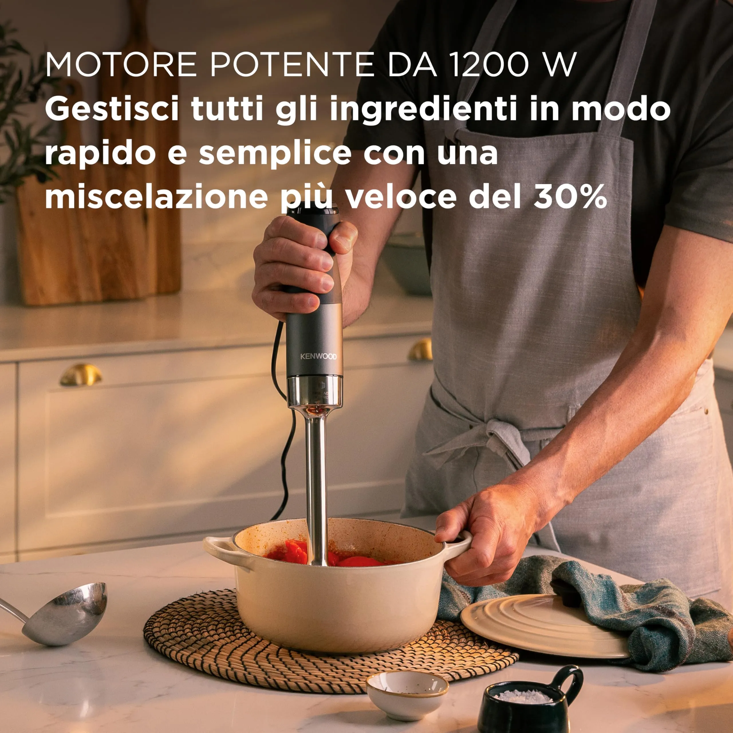 Kenwood Triblade XL Pro HBM80.322BK Minipimer 1200W Nero, con Asta Acciaio Inox, Tritatutto 500ml, Frusta, Emulsionatore, Bicchieri 700 e 250 ml - immagine 3