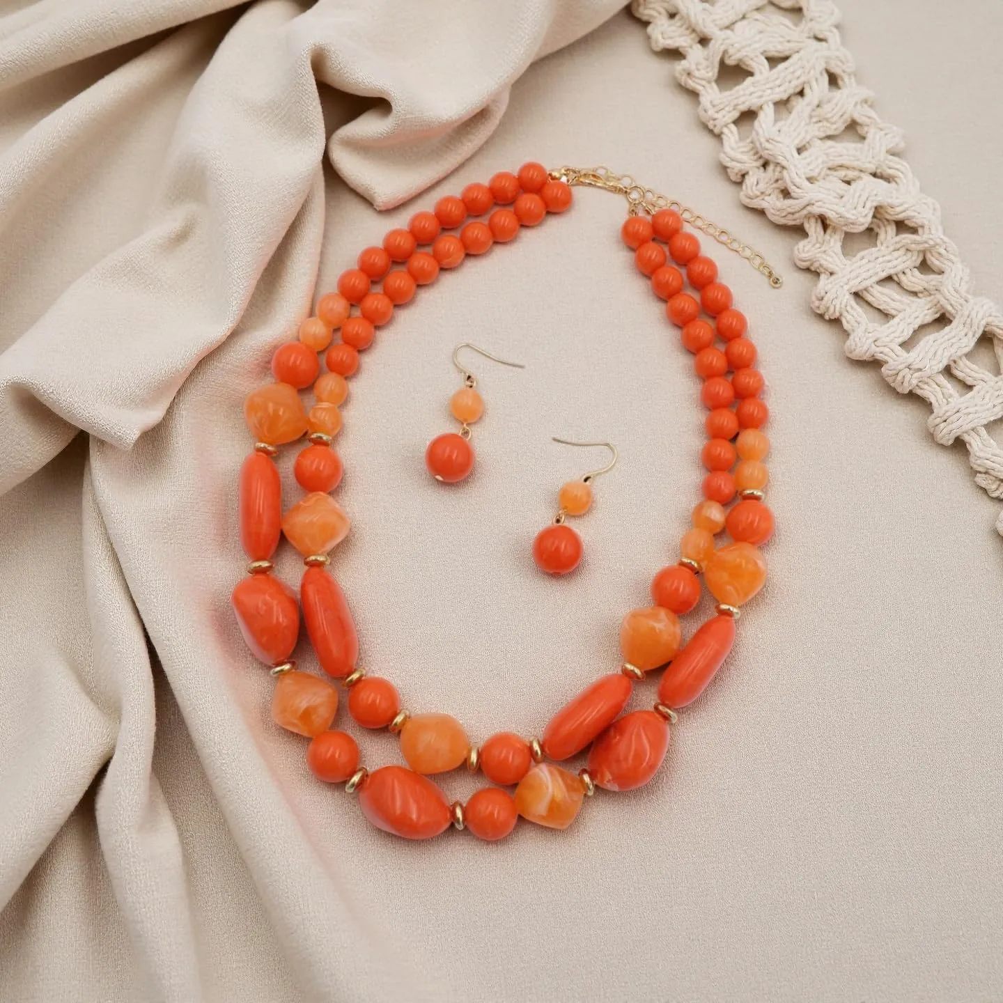 IMINI Set Collana Girocollo a Bavaglino e Orecchini a Gancio in Perline Acriliche, Stile Boemia (Arancia) - immagine 4