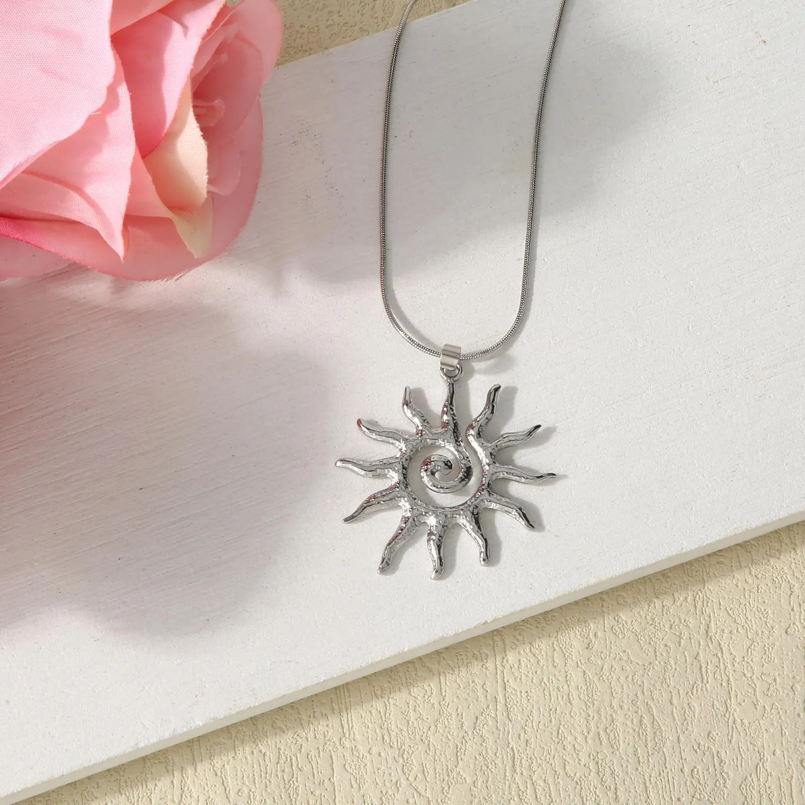 Mikovivi Collana con Ciondolo Sole in Acciaio Inossidabile Argento per Donna - immagine 5