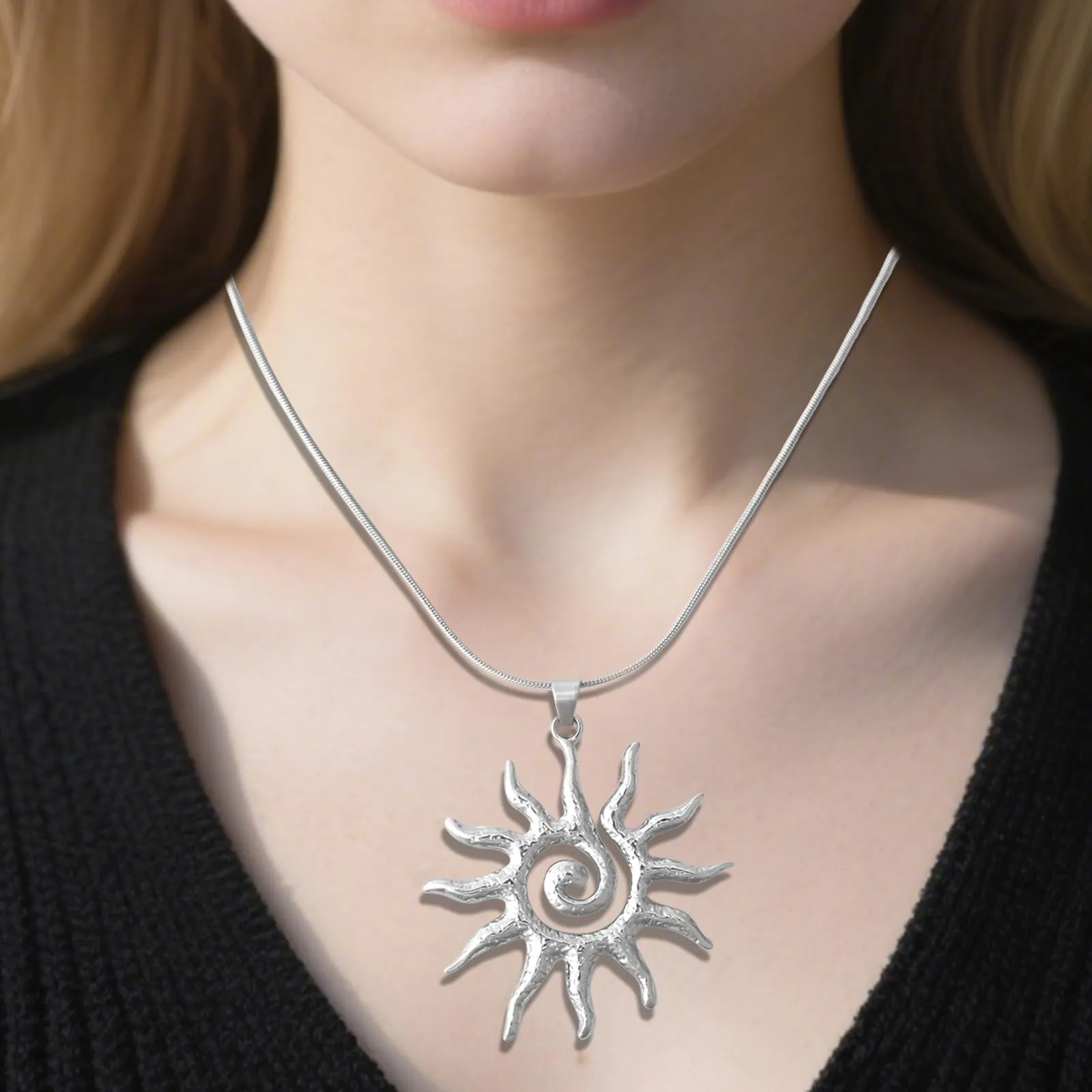 Mikovivi Collana con Ciondolo Sole in Acciaio Inossidabile Argento per Donna - immagine 6