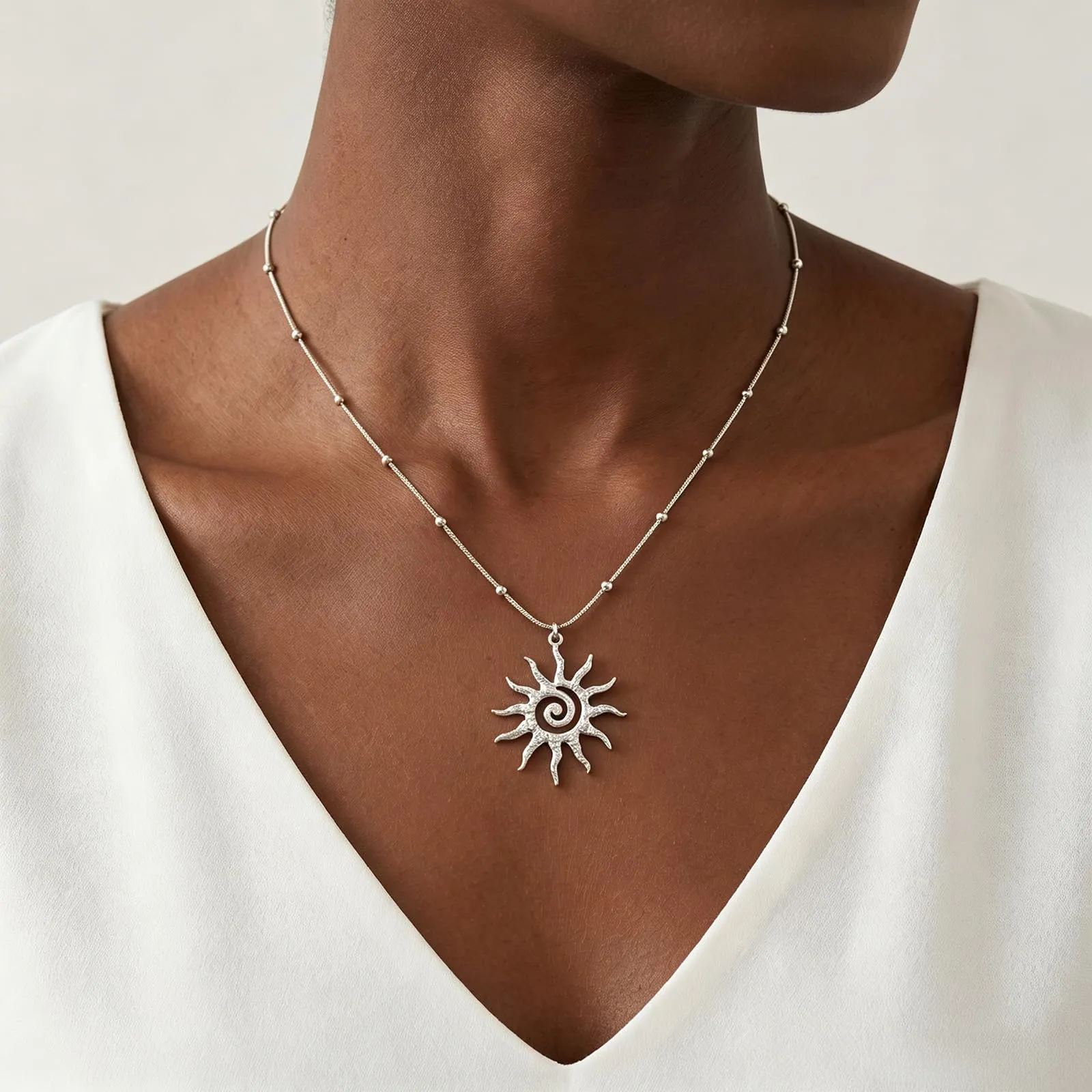 Mikovivi Collana Sole in Acciaio al Titanio Color Argento per Donna - immagine 5