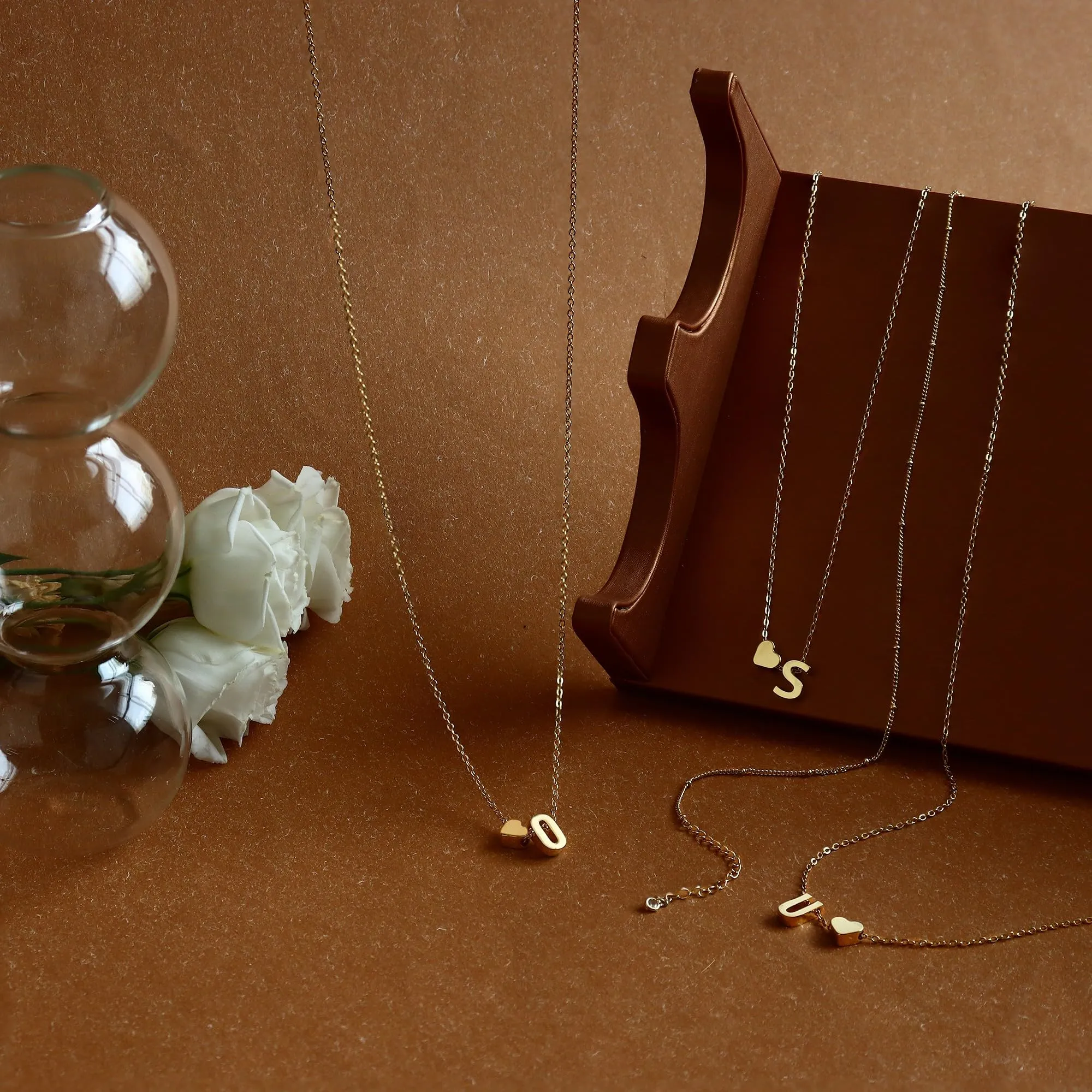 BodyBonita Collana a Strati con Cuore e Iniziale O, Placcata in Oro 16K - immagine 4