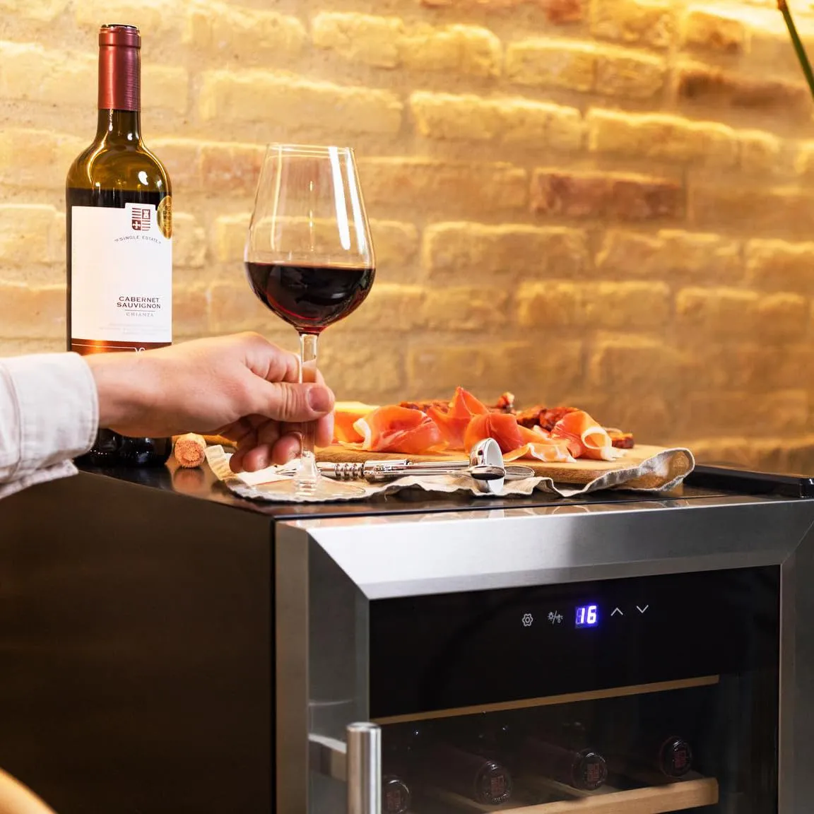 Cecotec Bolero GrandSommelier 2050 Inox Frigorifero per Vini 24 Bottiglie - immagine 7