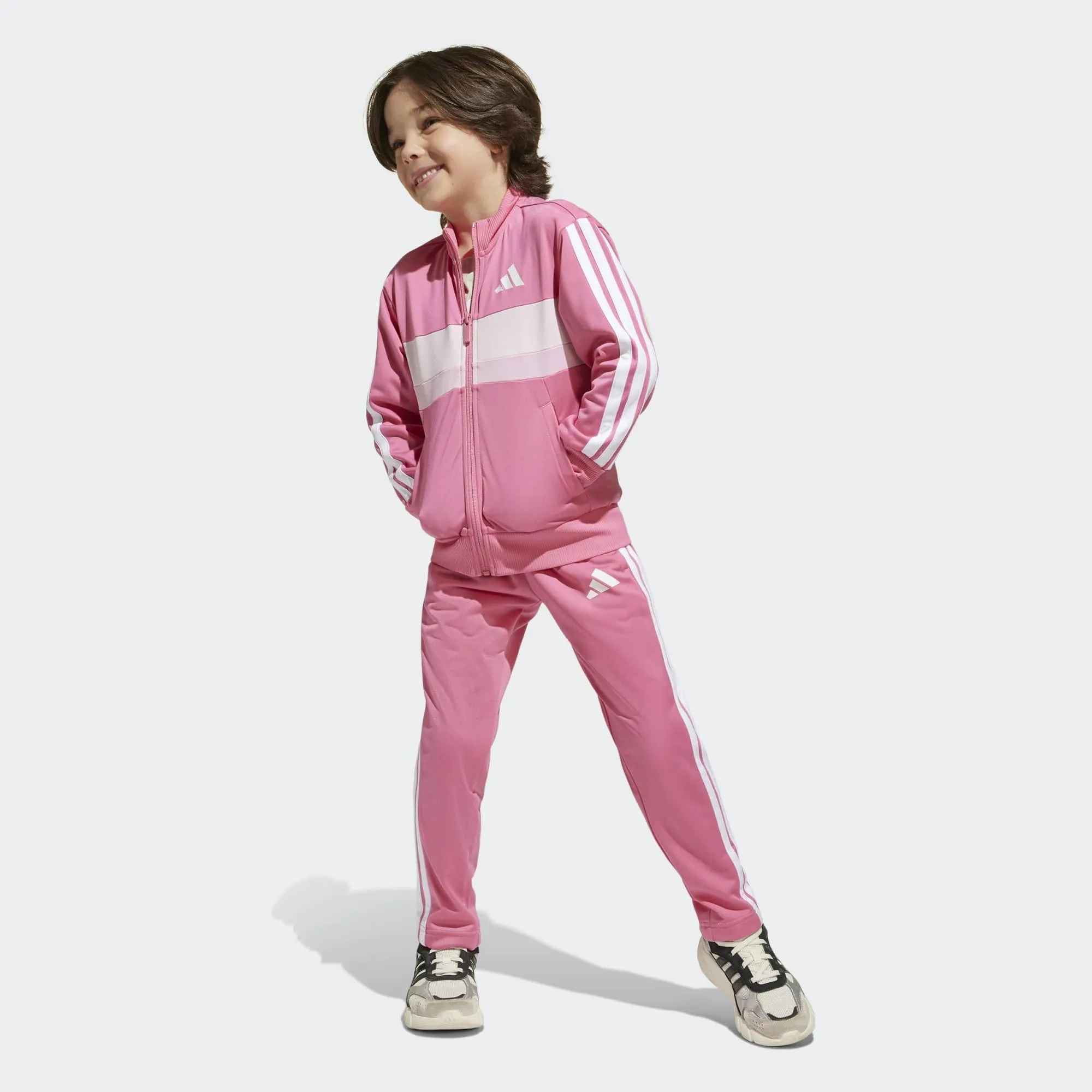 adidas Bambini Seasonal Essentials Tiberio 3 Stripes Tricot Tracksuit, Pink Fusion/White/Clear Pink, 7-8 Years - immagine 4