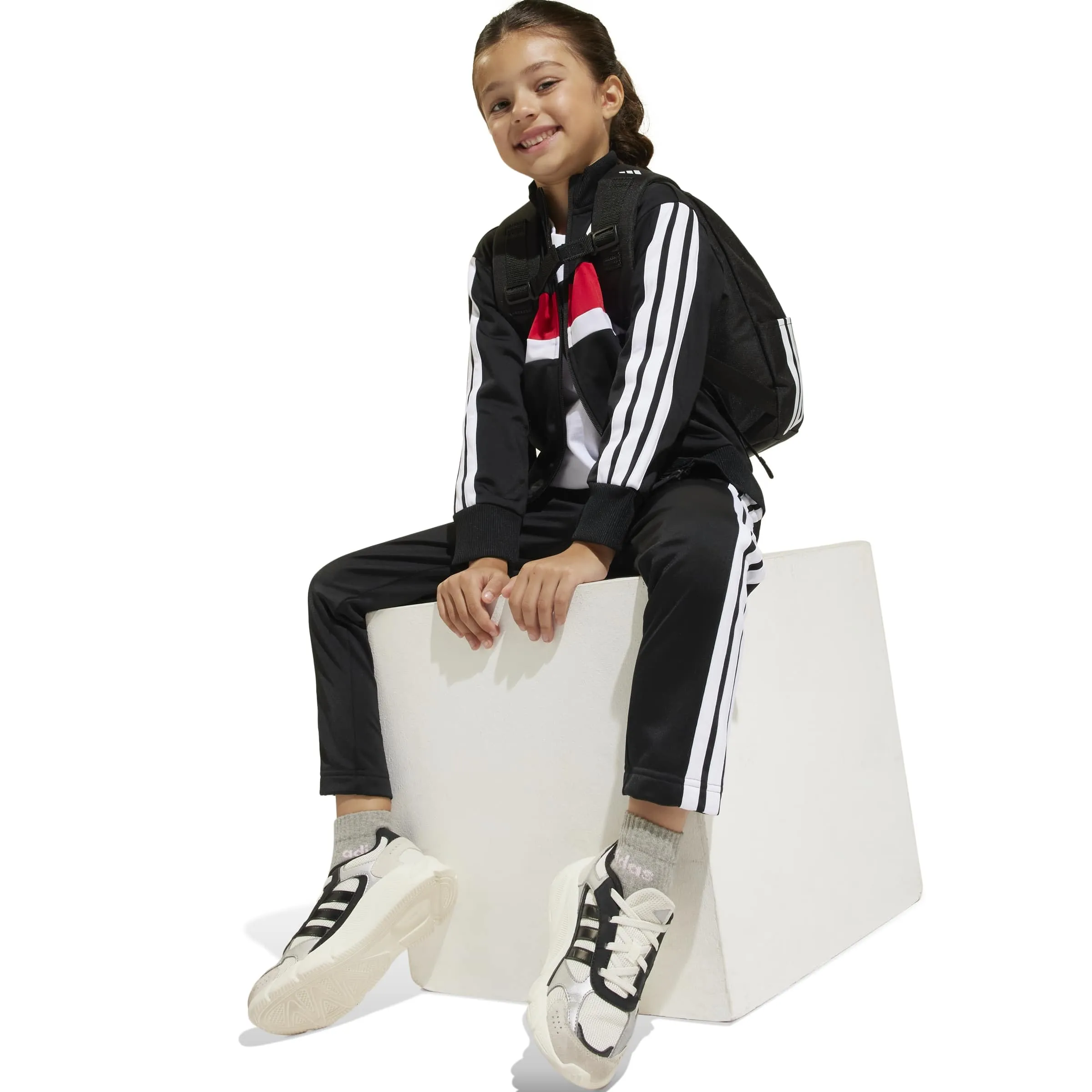 adidas Bambini Seasonal Essentials Tiberio 3 Stripes Tricot Tracksuit, Black/White/Pure Ruby, 5-6 Years - immagine 6