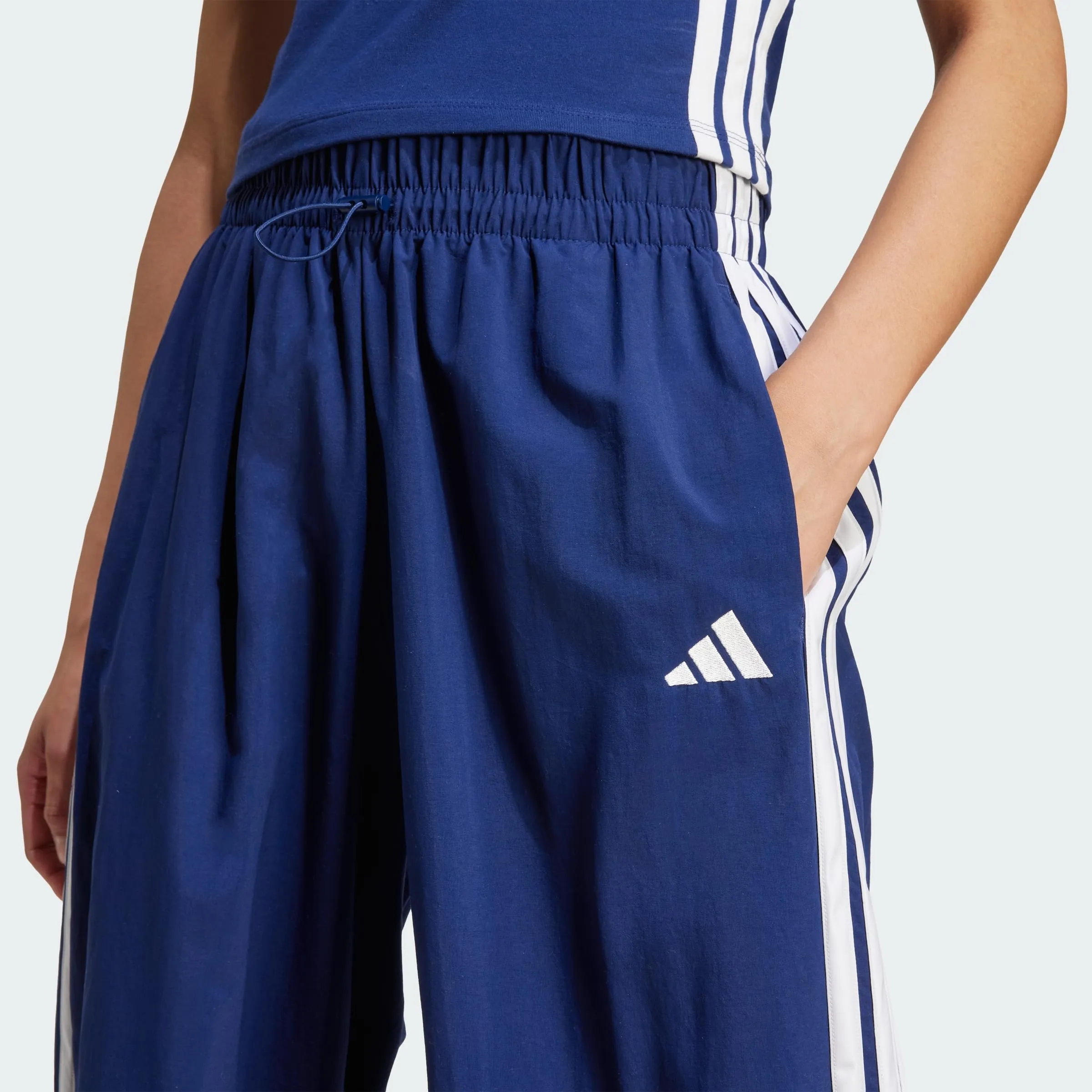 adidas Essentials 3-Stripes Lifestyle Woven Parachute Pants, Dark Blue/White, XXS - immagine 2