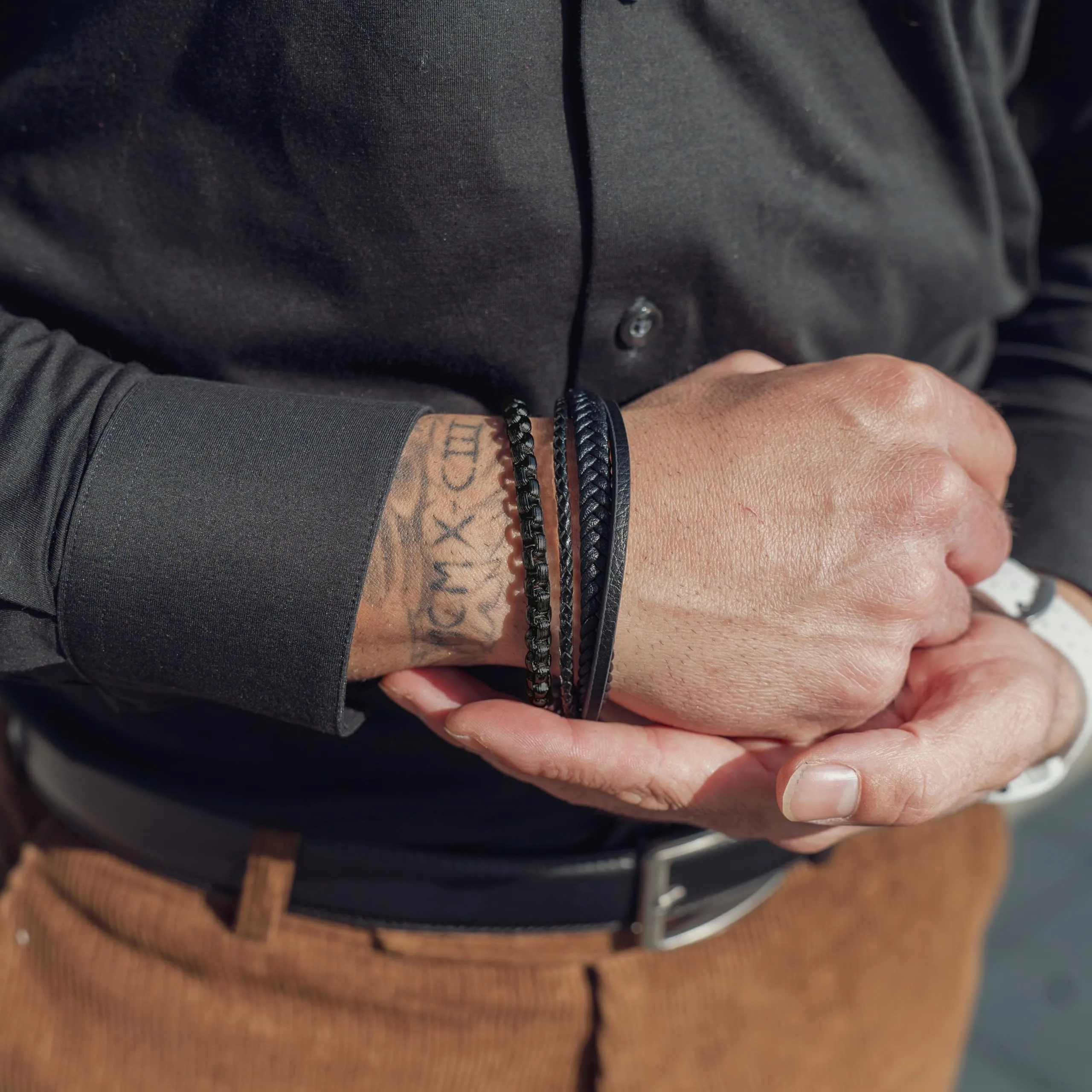 SERASAR Bracciale da Uomo in Pelle Nera Intrecciata, 20cm - immagine 4