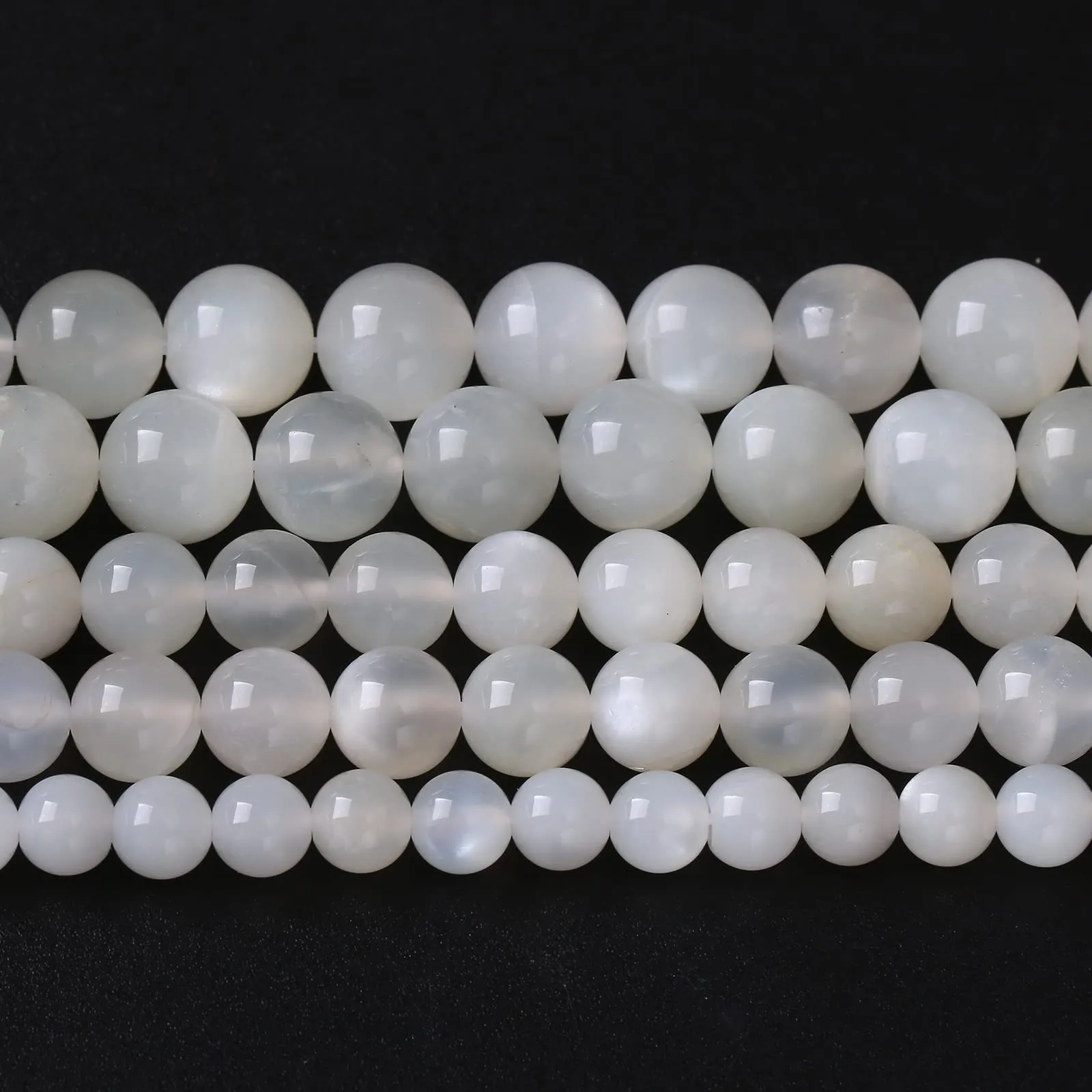 Jiejinyu 88 Perle di Pietra di Luna Bianca 4mm per Gioielli Fai da Te, 38 cm - immagine 2