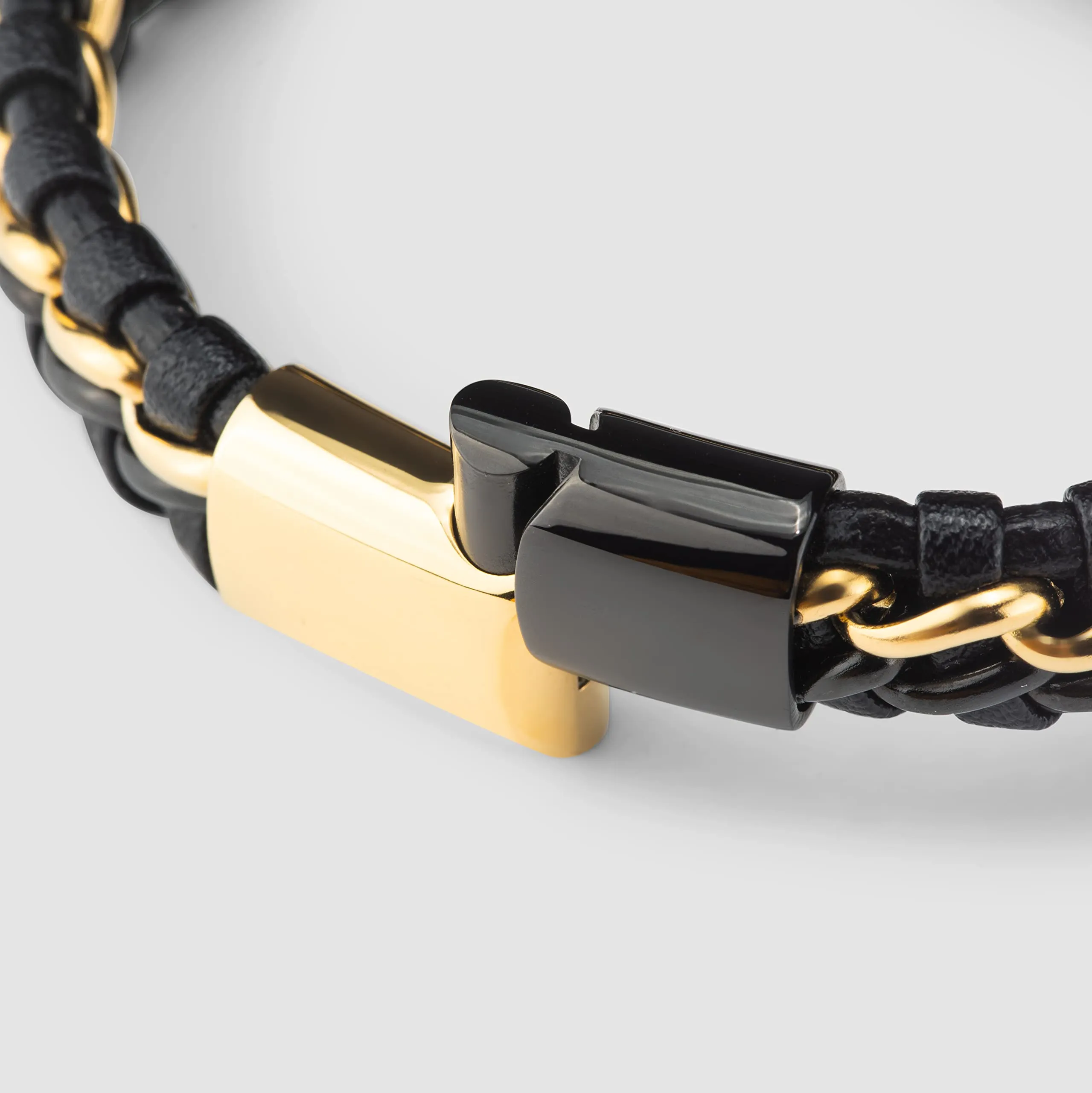 SERASAR Bracciale Uomo in Pelle Nera e Acciaio Oro, 20cm - immagine 9