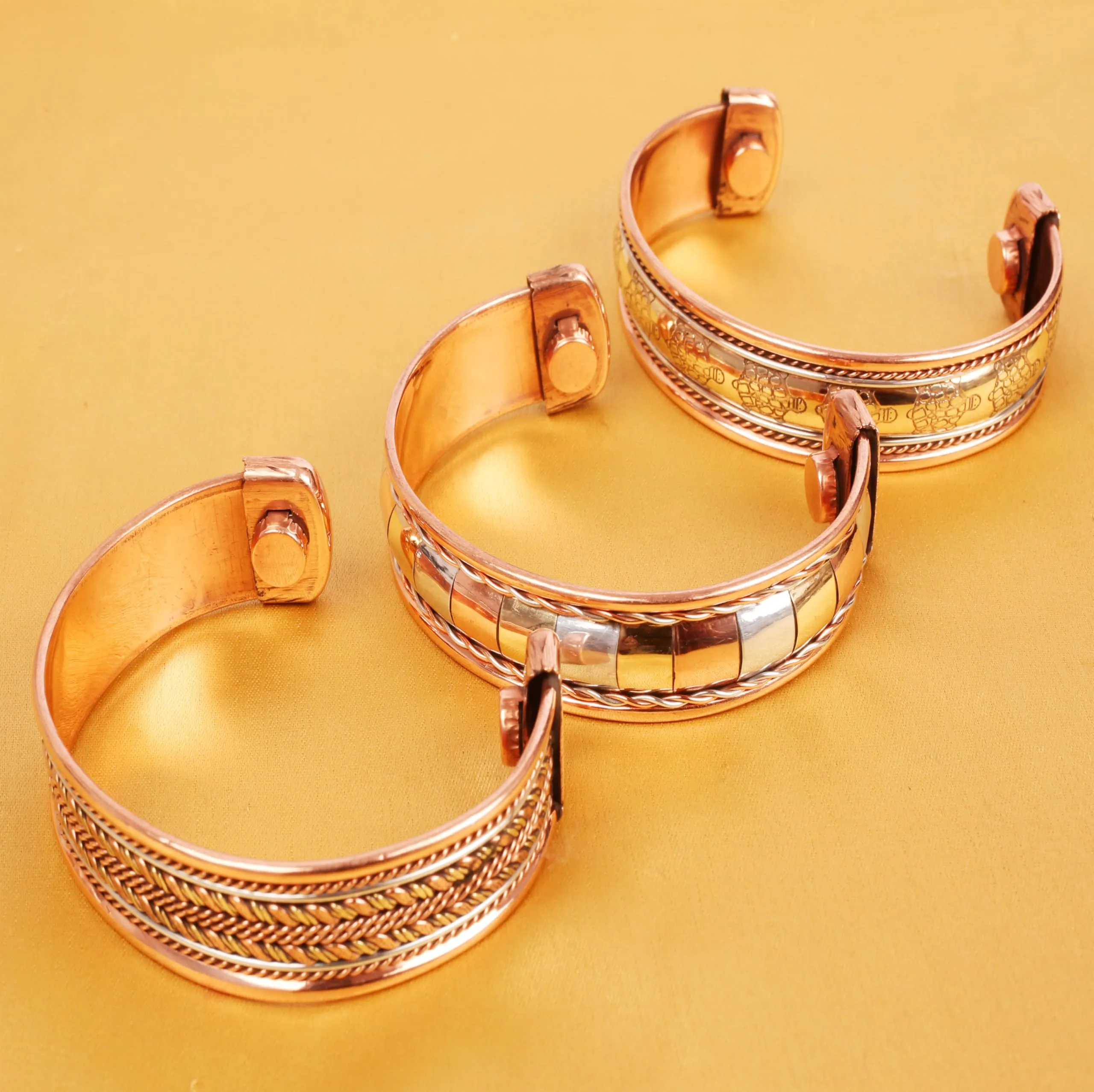 Touchstone Bracciale Magnetico in Rame Stile Tibetano, Set di 3 Pezzi - immagine 7