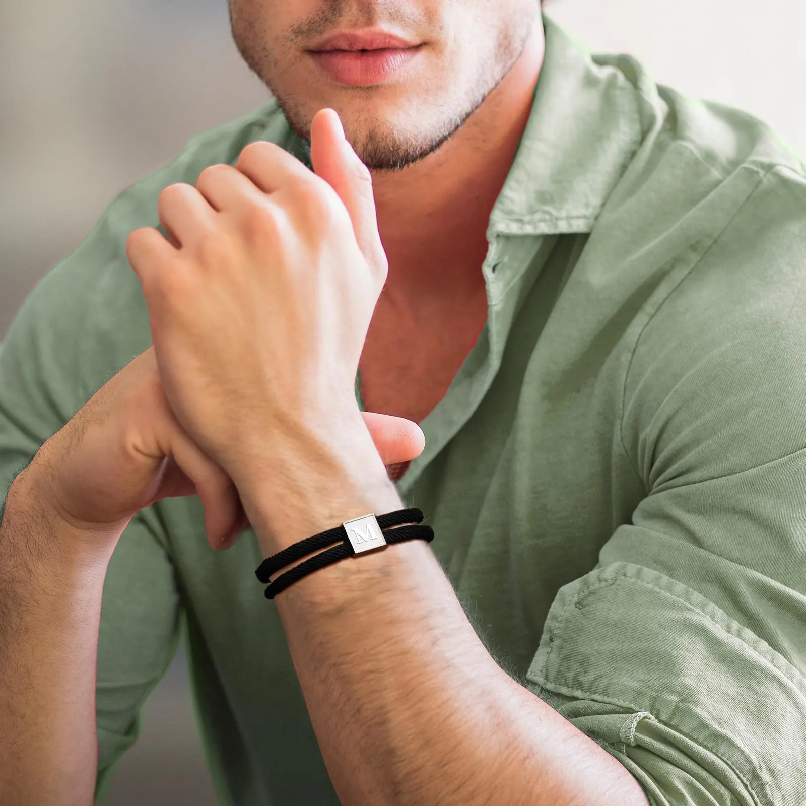 Esmoly Bracciale Uomo Personalizzato in Corda Intrecciata con Iniziale V - immagine 3