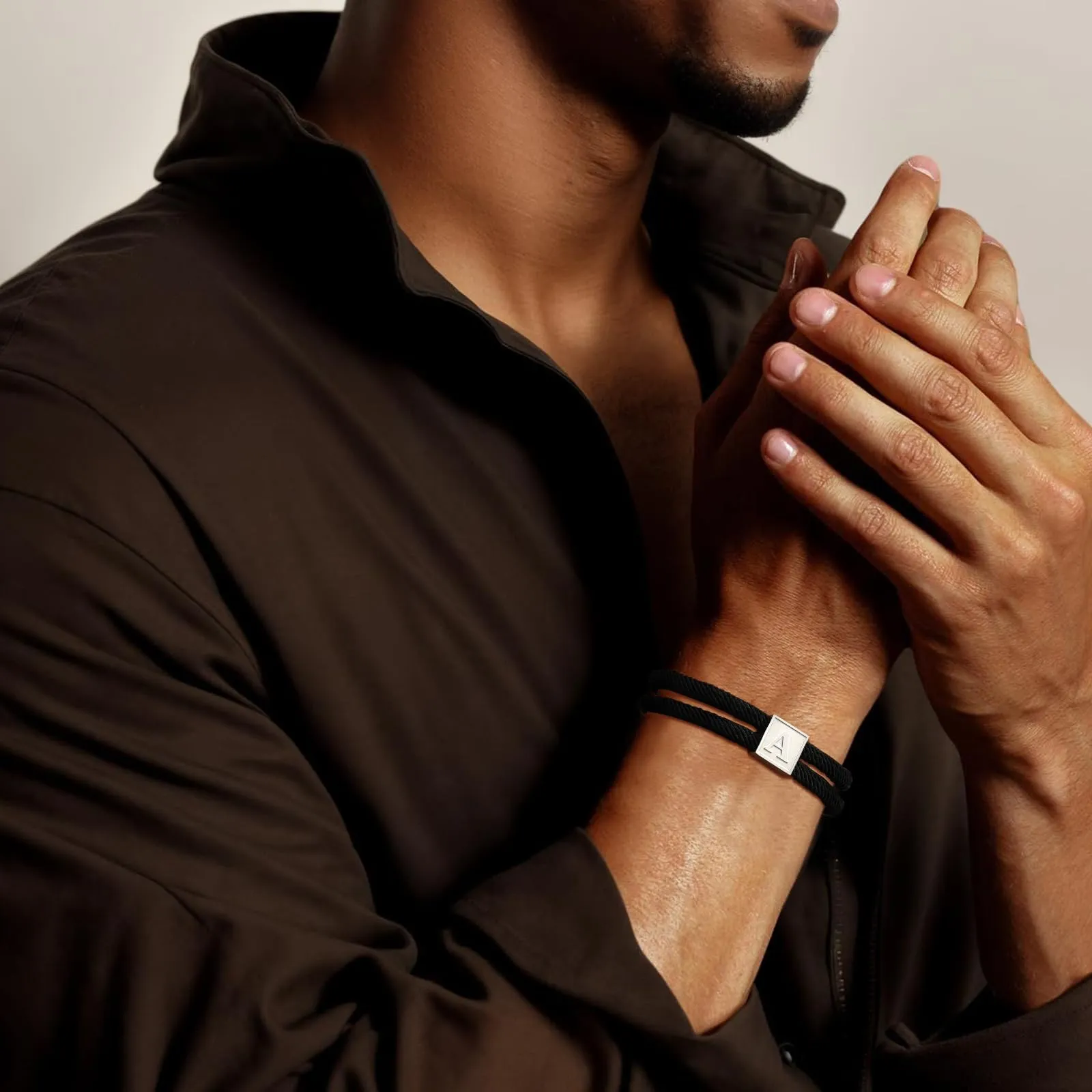 Esmoly Bracciale Uomo in Corda Intrecciata con Iniziale J, Regolabile e Impermeabile - immagine 3
