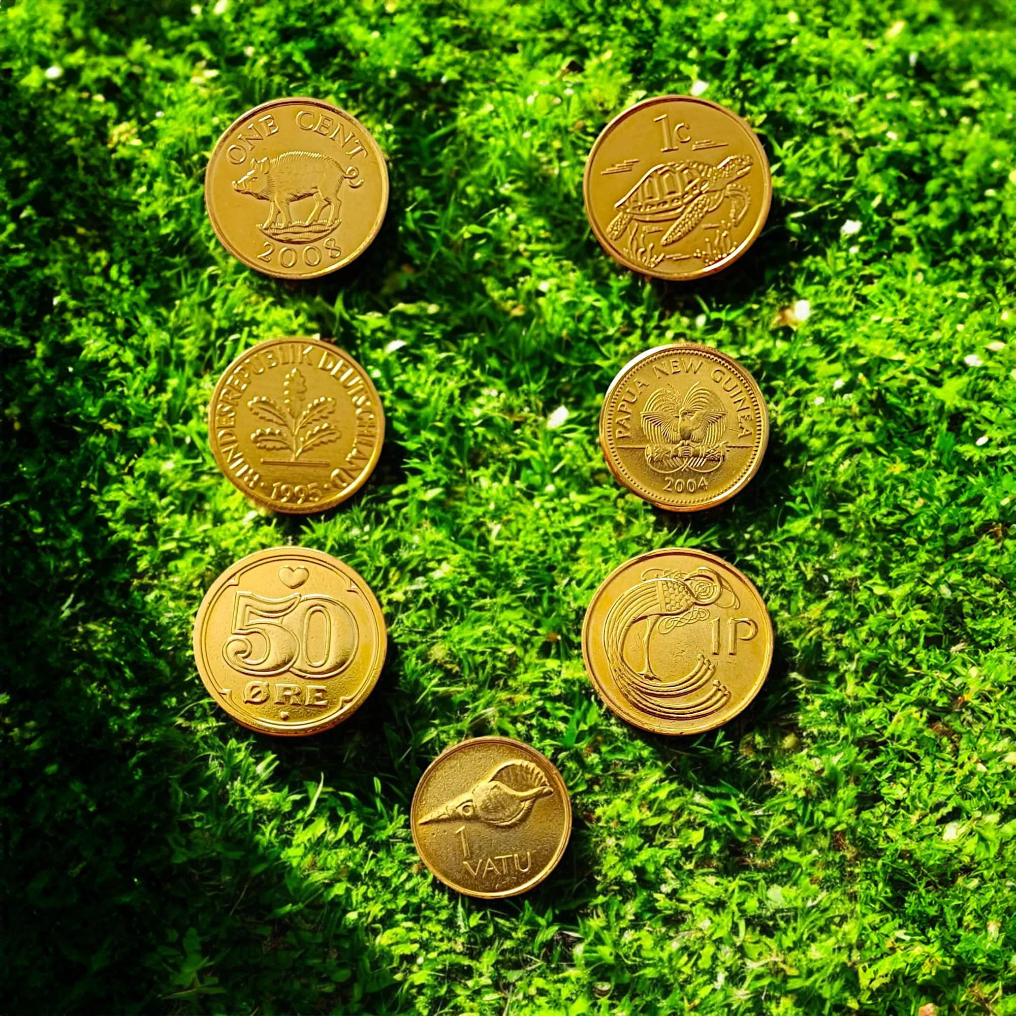 IMPACTO COLECCIONABLES Lucky Coins - Collezione di 7 Monete della Fortuna Placcate in Oro 24 Carati - immagine 2