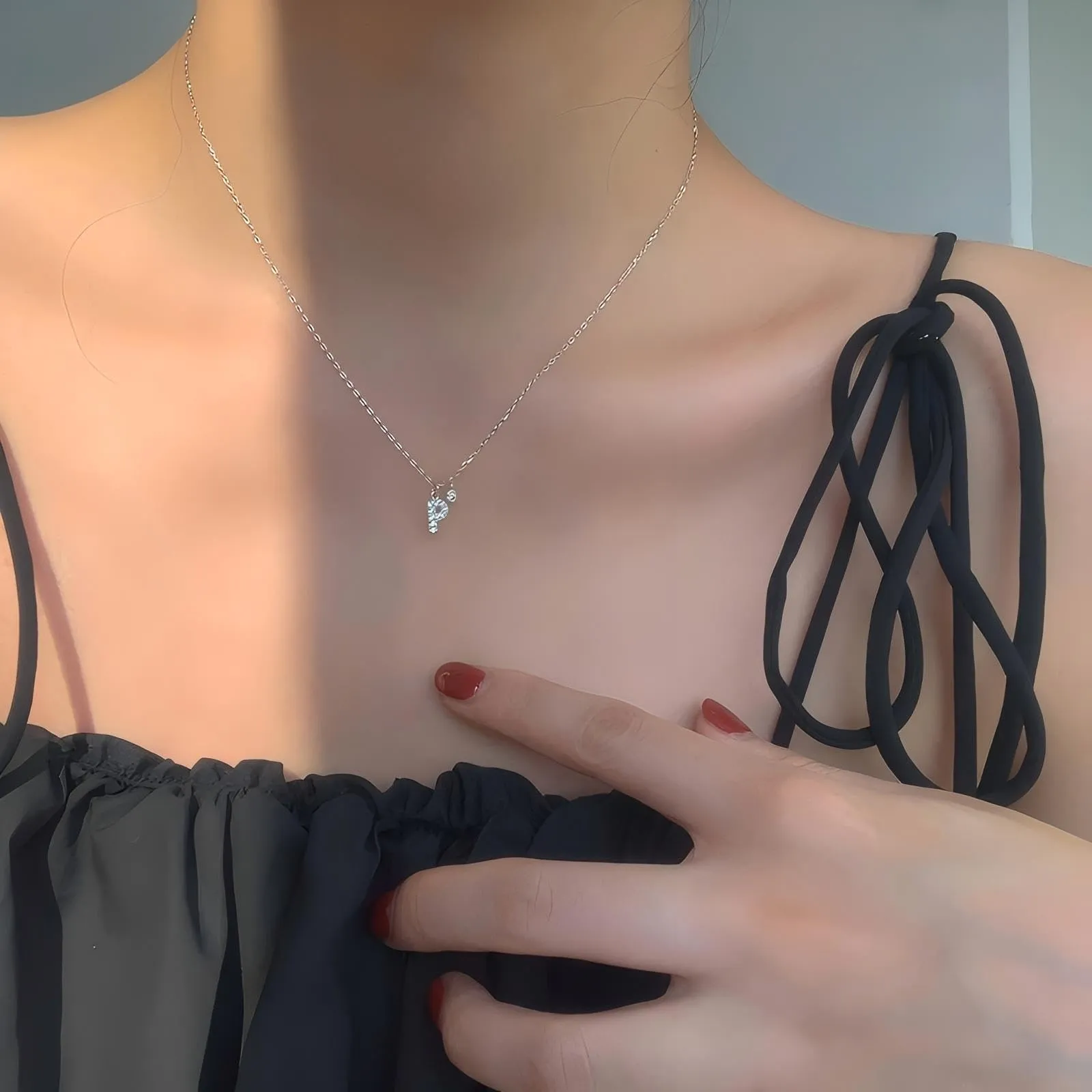 GUOYU Collana Iniziale Lettera in Acciaio Inossidabile con Zirconi (P) - immagine 3
