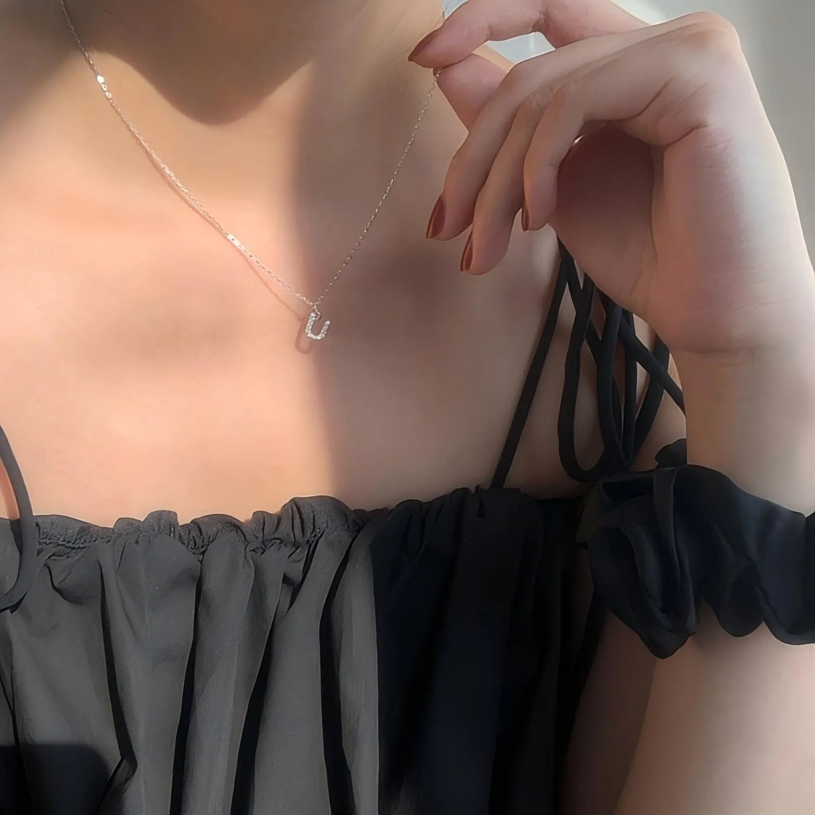 GUOYU Collana Iniziale Lettera U in Acciaio Inossidabile e Zirconi d'Argento per Donne e Ragazze - immagine 3
