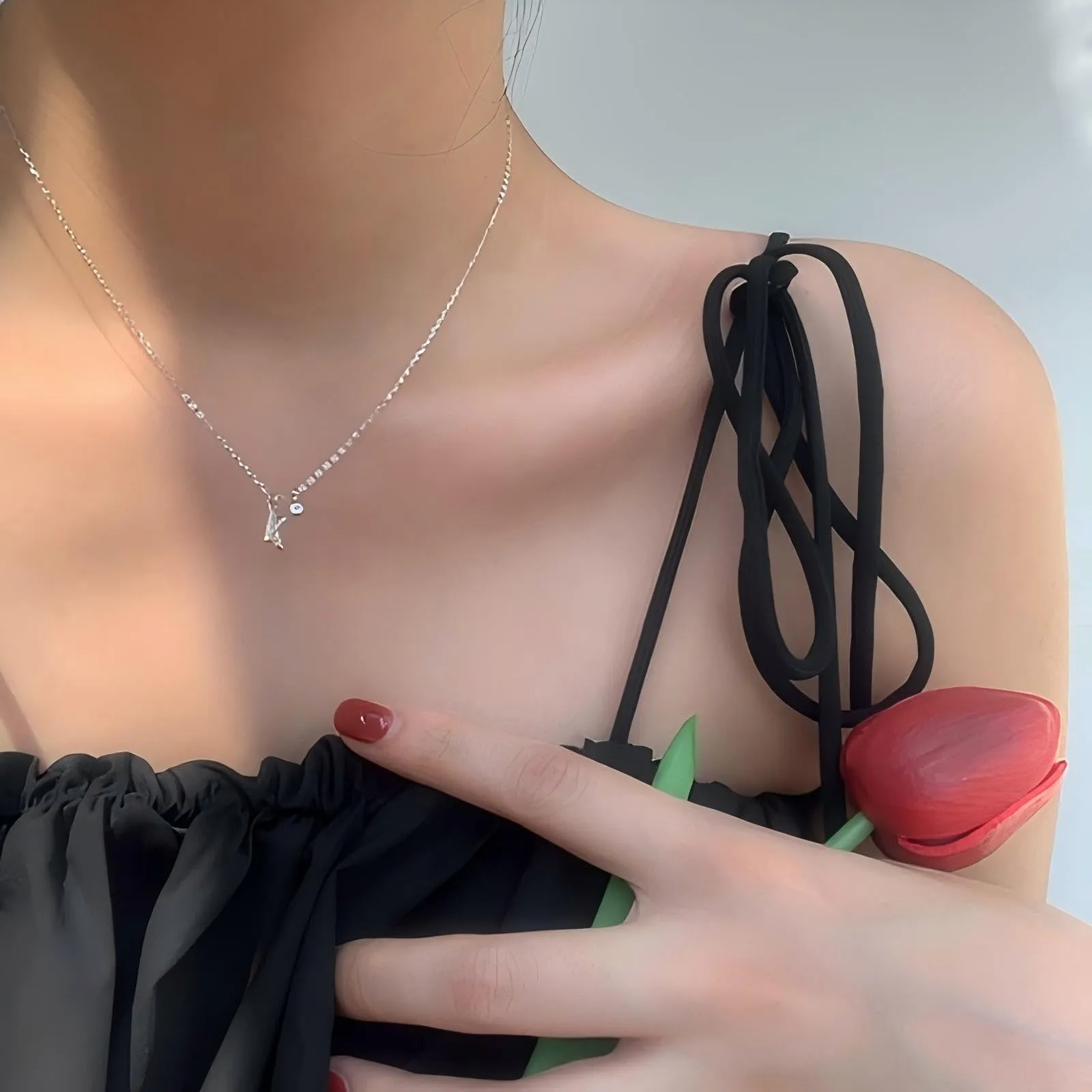 GUOYU Collana Iniziale Lettera K in Acciaio Inossidabile e Zirconi per Donne e Ragazze - immagine 3
