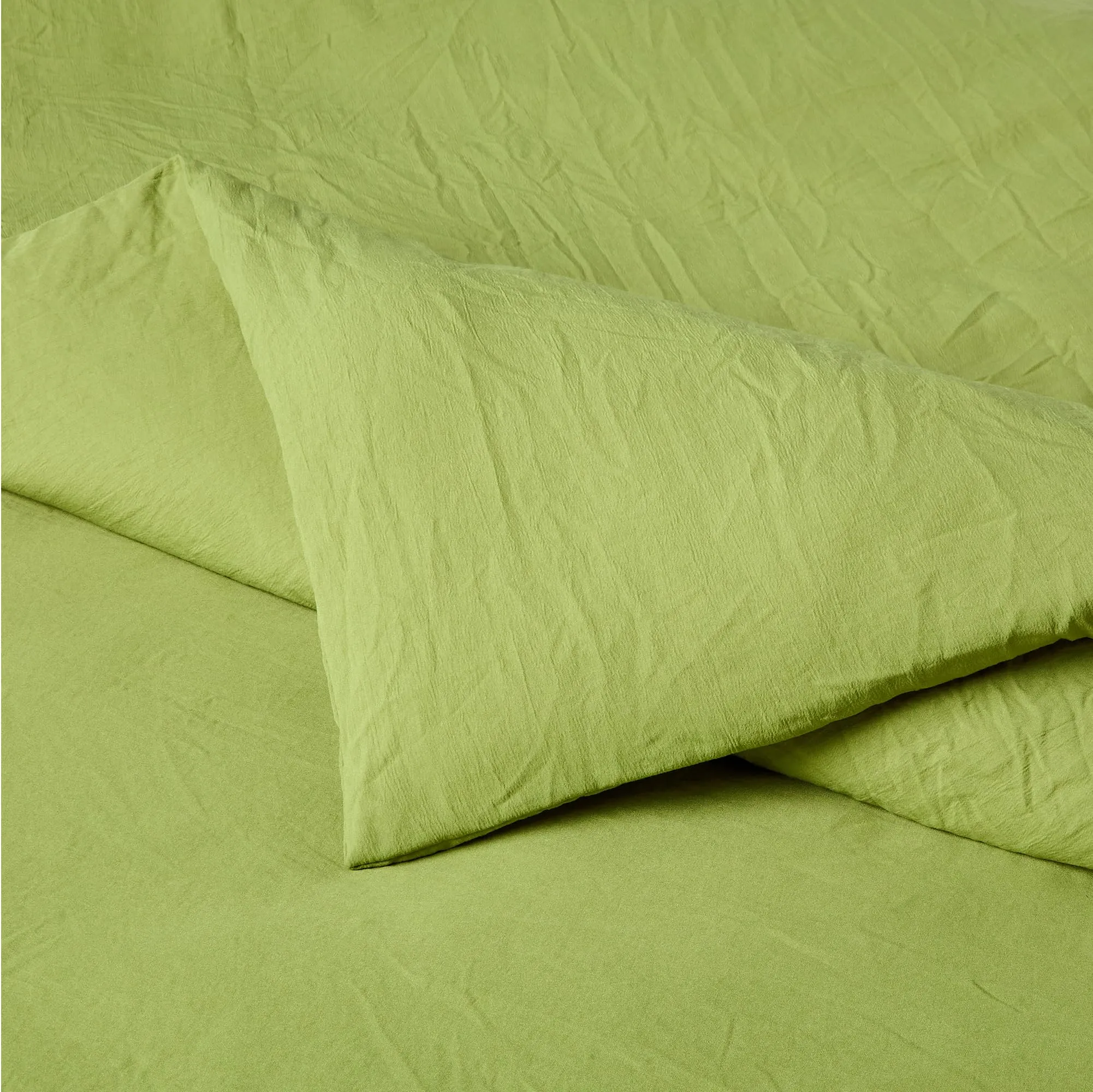 Amazon Basics Set Copripiumino in Microfibra Prelavata, 200x200 cm e 2 Federe 50x80 cm, Verde - immagine 3