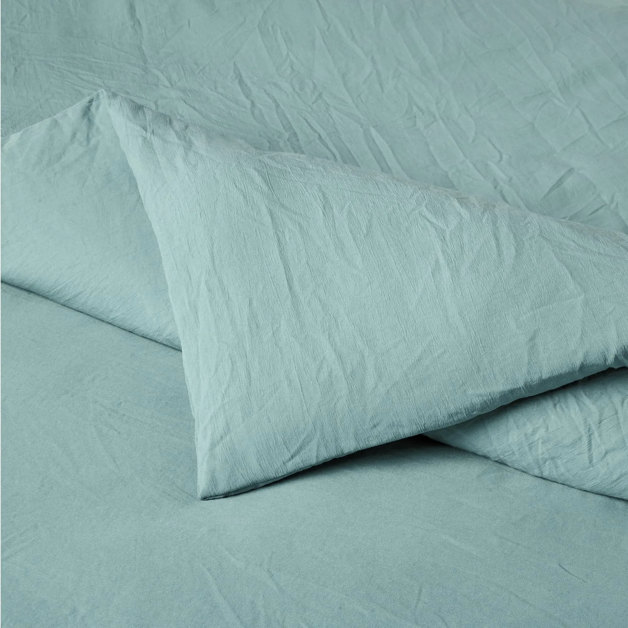 Amazon Basics Set Copripiumino in Microfibra Prelavata, 200x200 cm e 2 Federe da 80x80 cm, Blu - immagine 3