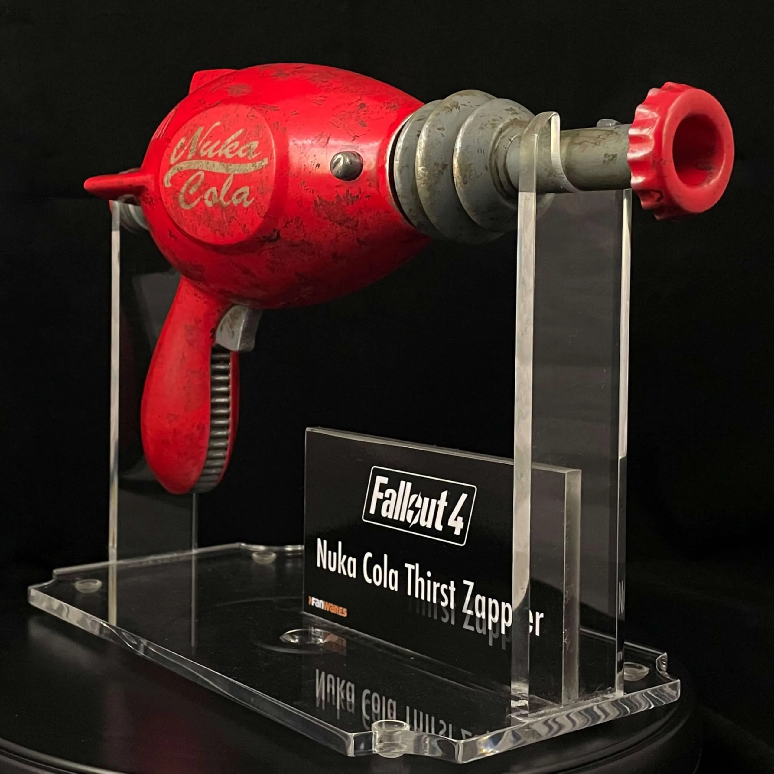 FanWraps Fallout 4 Nuka-World Thirst Zapper Life-Size Replica - immagine 3