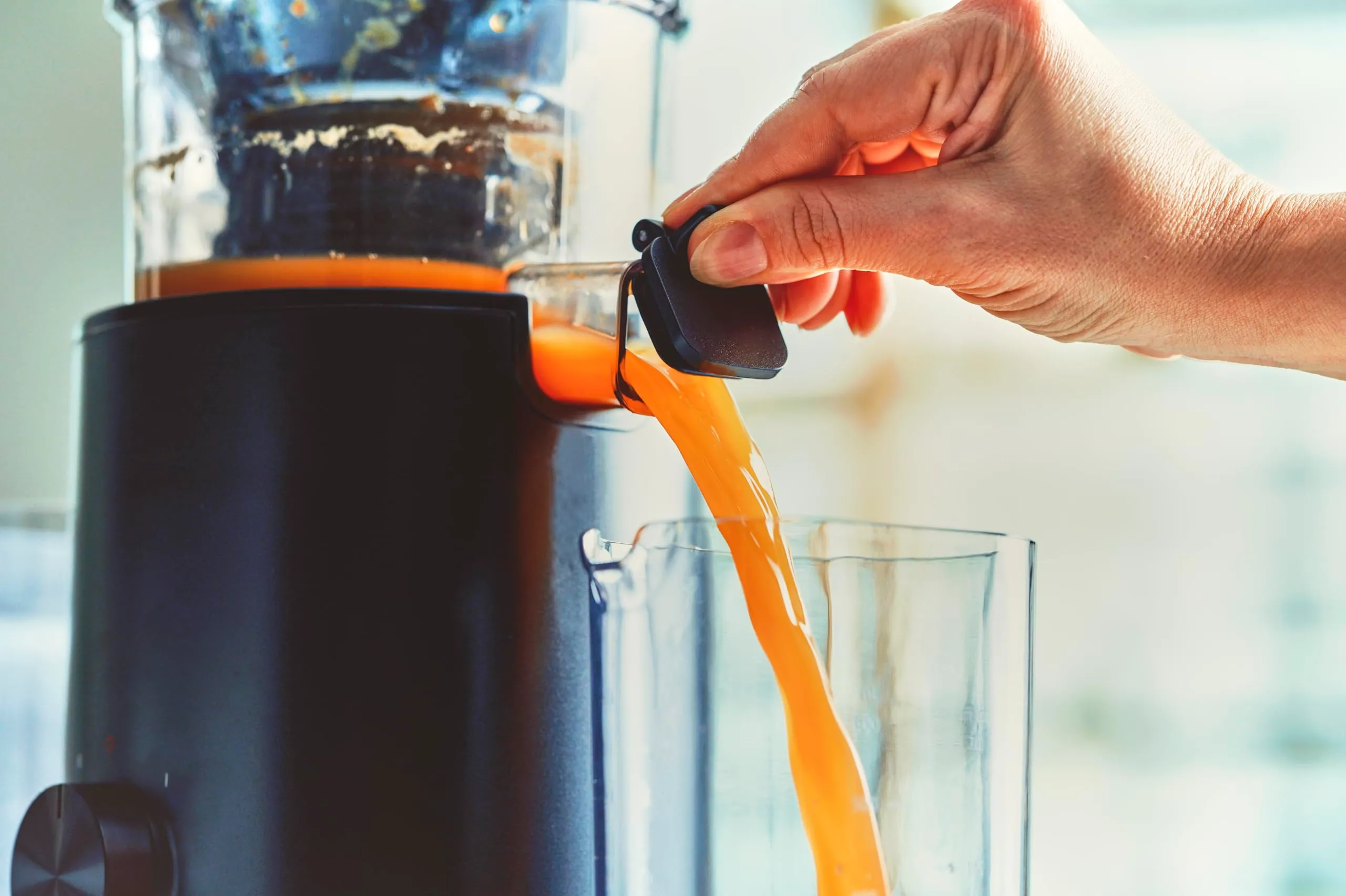 Panasonic Slow Juicer MJ-L900KXE, Nero - immagine 5