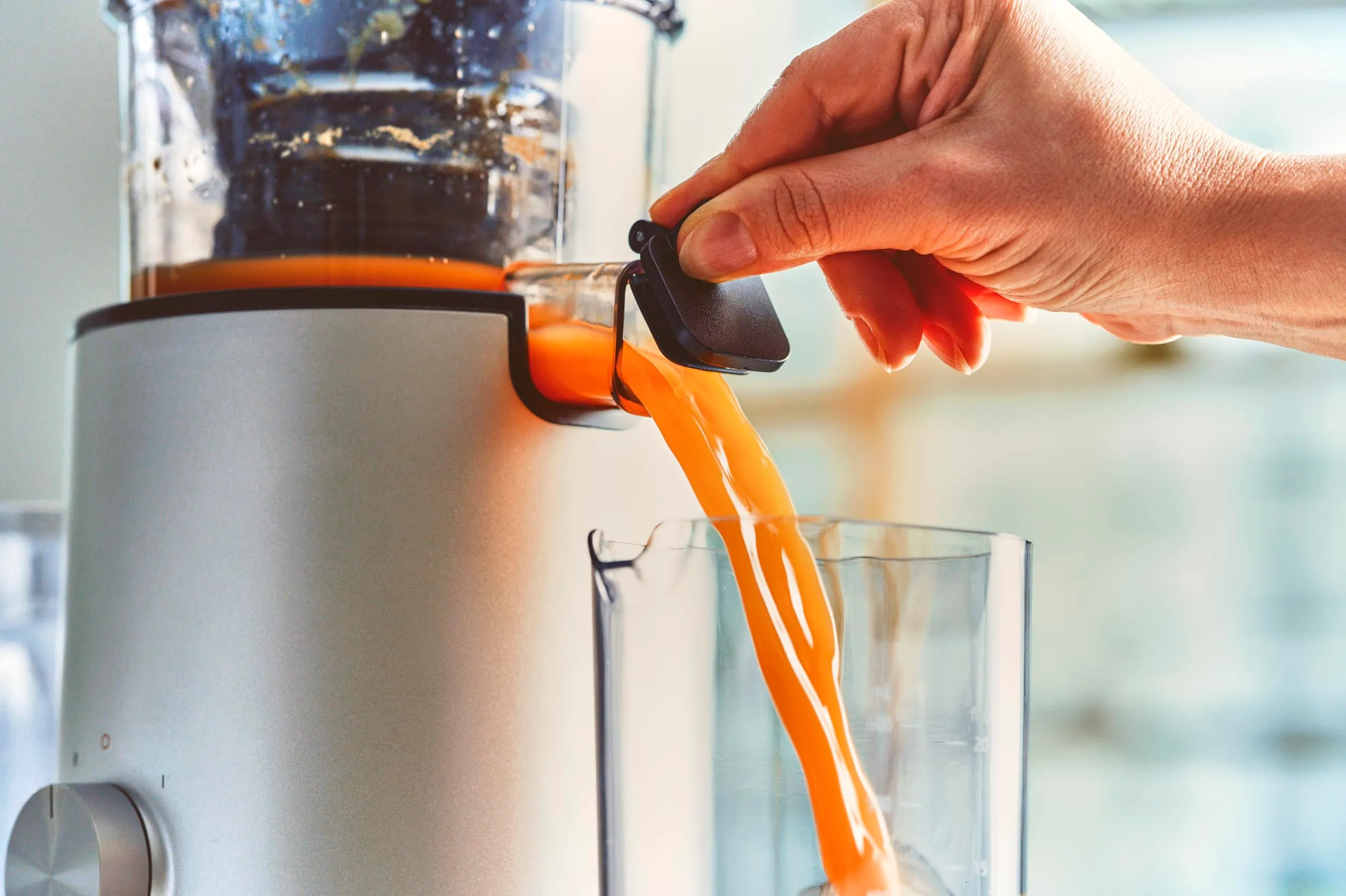 Panasonic MJ-L800HXE Slow Juicer - immagine 5