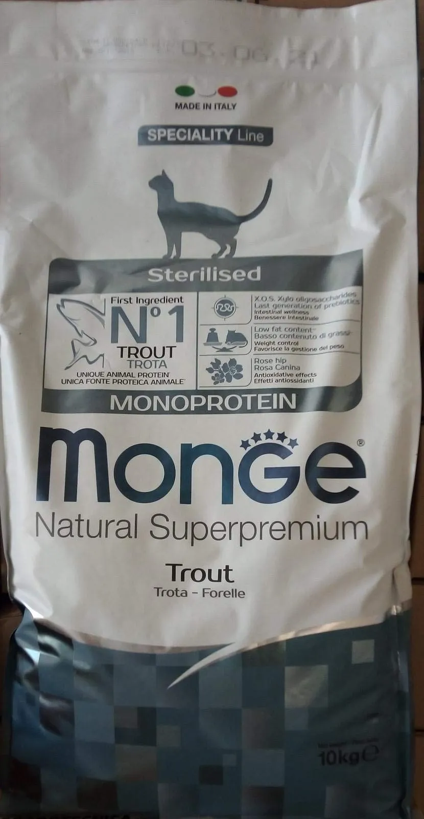 Monge Natural Superpremium Monoprotein Sterilised Trout Cibo Secco per Gatti Sterilizzati, 10 kg - immagine 2