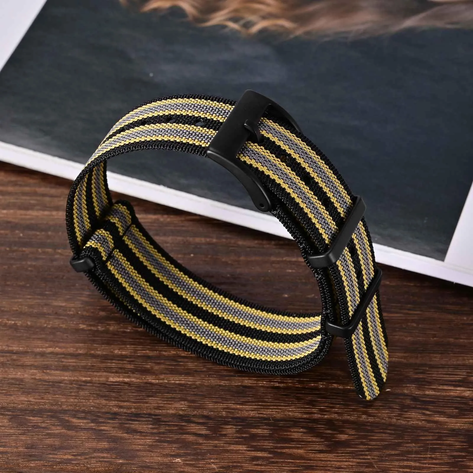 ANNEFIT Cinturino per Orologio in Nylon 18mm con Fibbia in Acciaio Inossidabile (Nero/Cachi/Grigio) - immagine 7