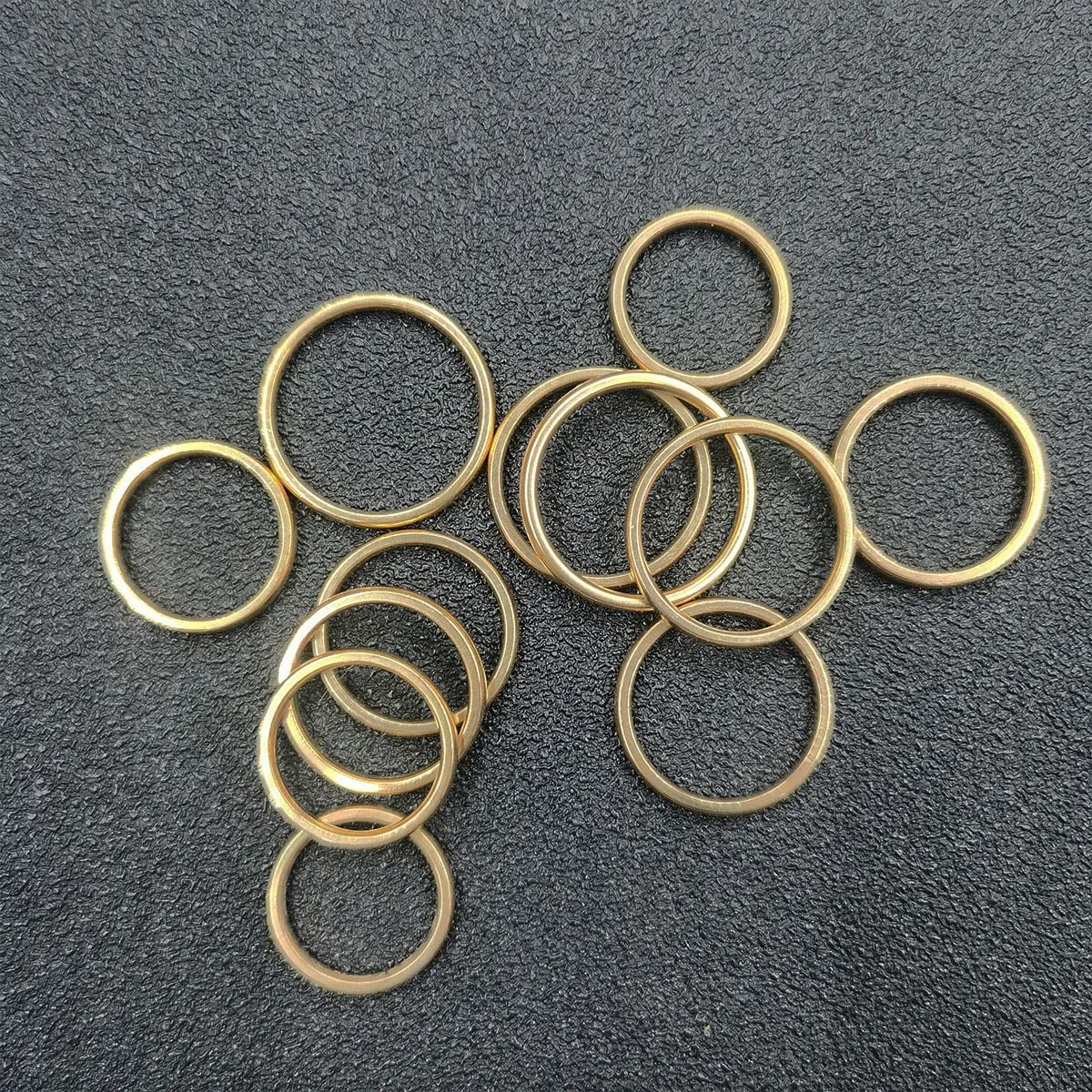 VELESAY Set di 12 Anelli Impilabili in Acciaio Inossidabile per Donna, Argento/Oro - immagine 4