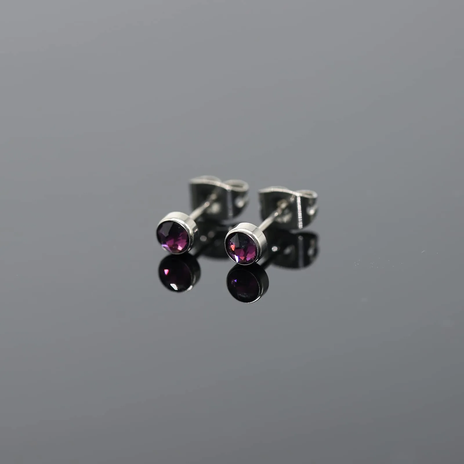 Artskin Orecchini a bottone in titanio G23 con zirconi ametista, ipoallergenici, 7mm - immagine 7