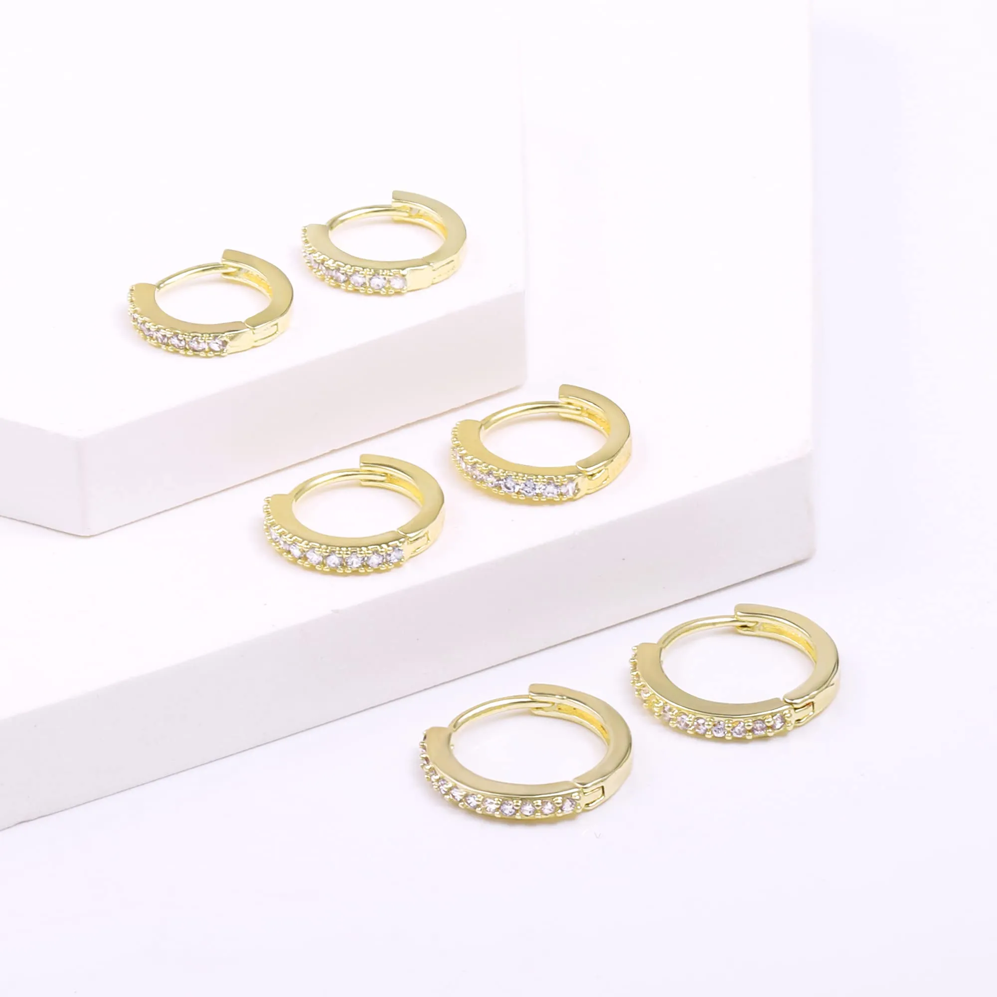 ALEXCRAFT Orecchini a Cerchio in Oro 14K e Zirconi, Set da 3 Paia - immagine 3