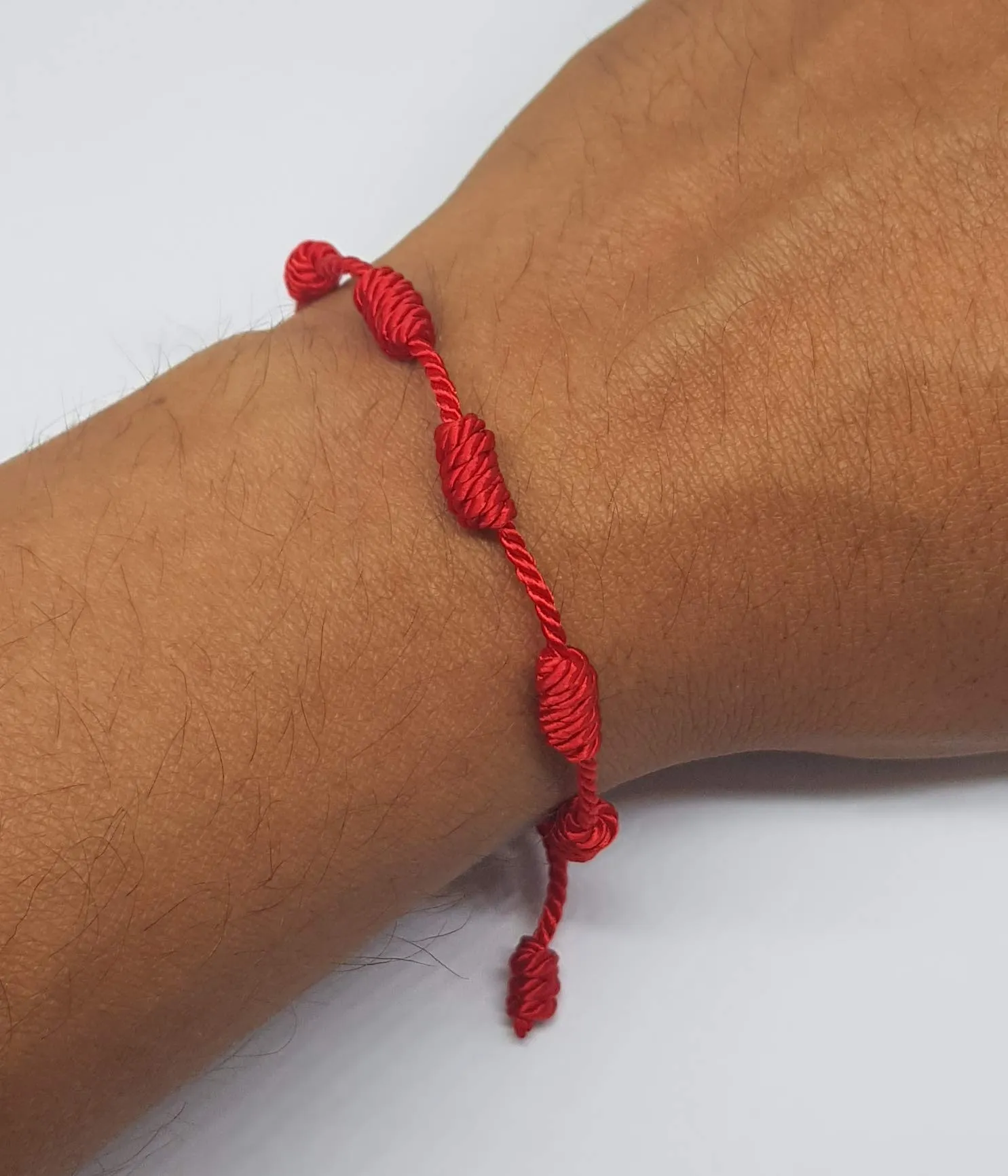 MYSTIC JEWELS Braccialetto Cabala in filo rosso con 7 nodi, unisex regolabile, 2 pezzi - immagine 4