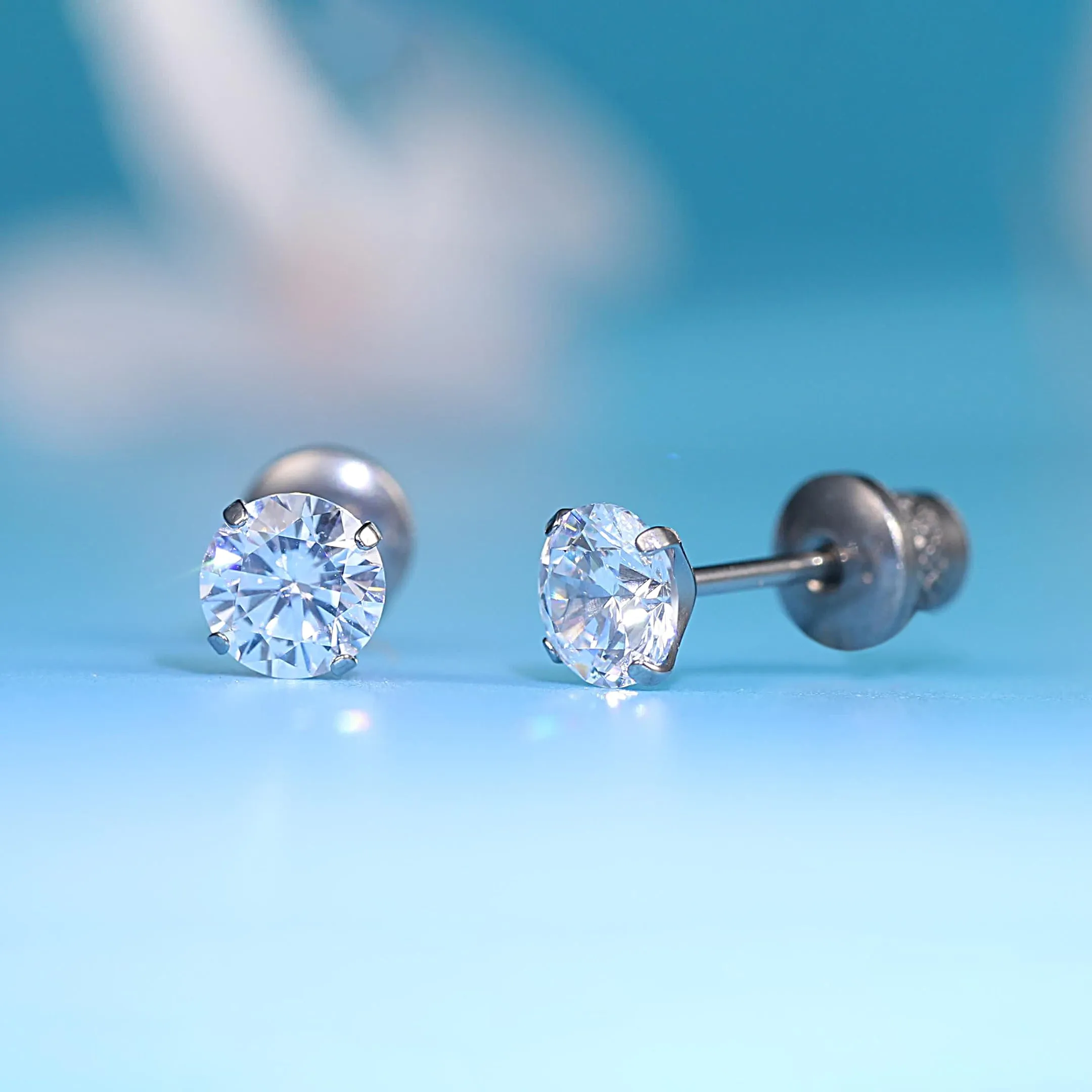 Limerencia G23 Orecchini in Titanio con Zircone Cubica, 5mm, Bianco - immagine 8