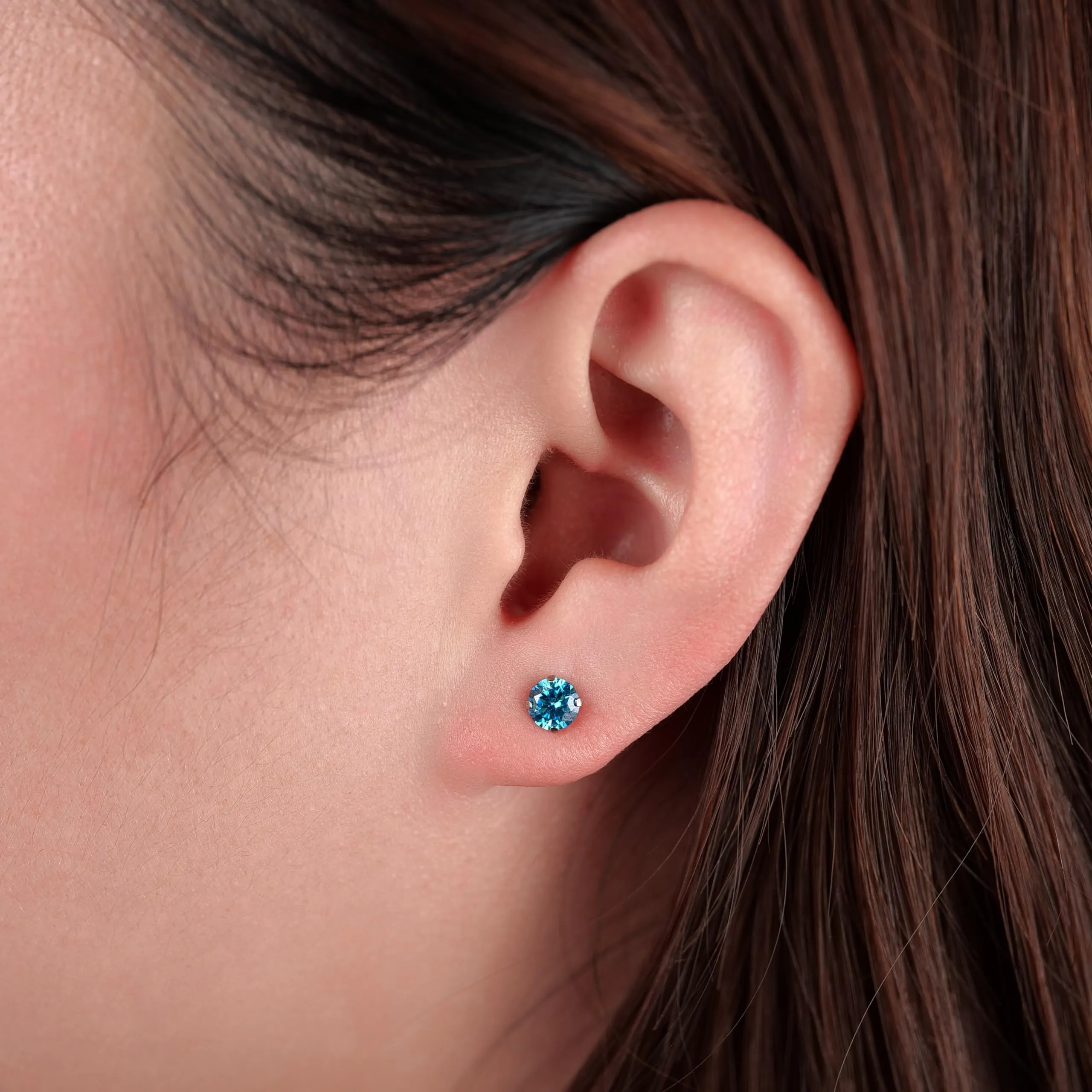 Limerencia G23 Orecchini in Titanio con Diamante e Retro a Vite, 5mm, Acquamarina - immagine 6