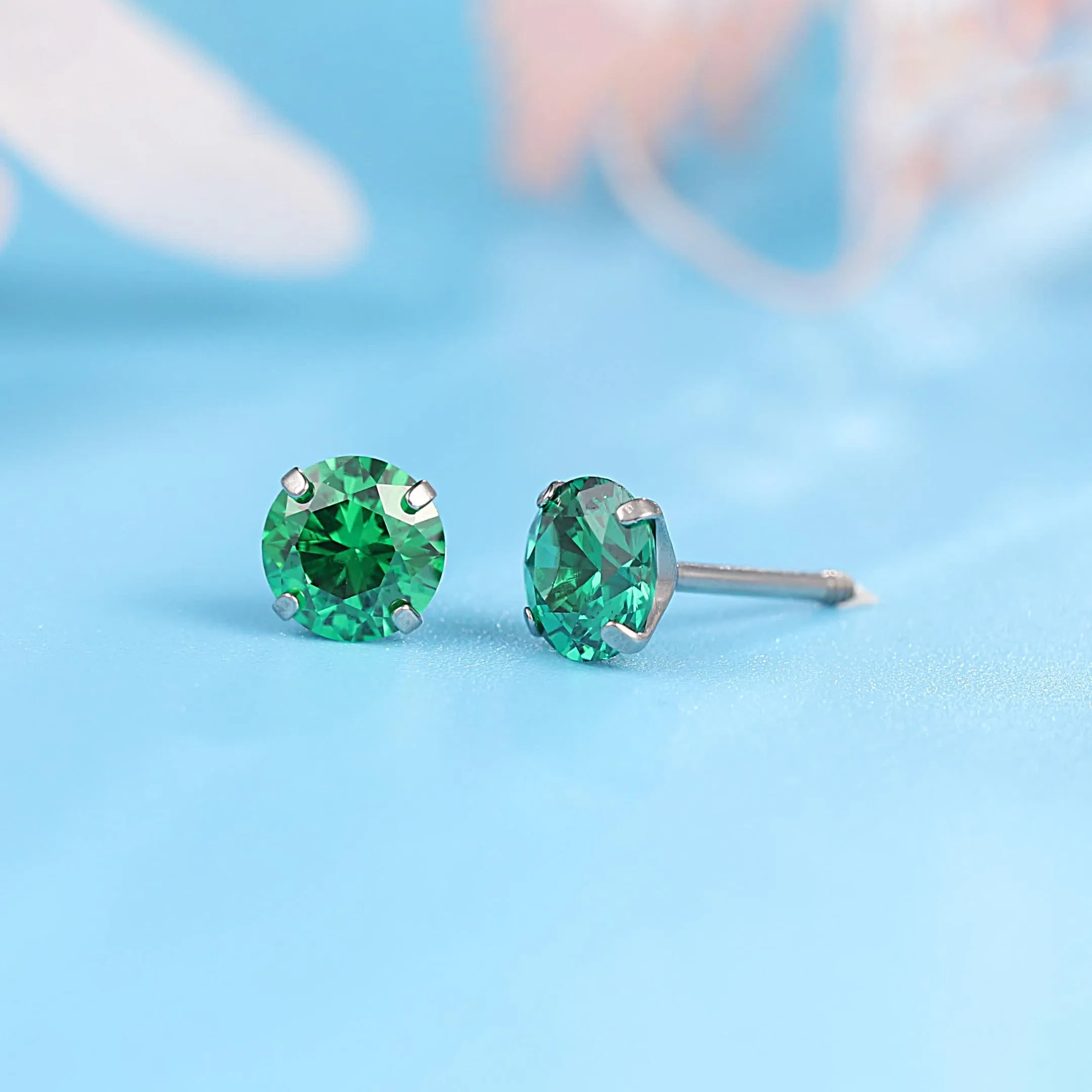 Limerencia G23 Orecchini in Titanio con Zircone Cubica, 5mm, Verde - immagine 8