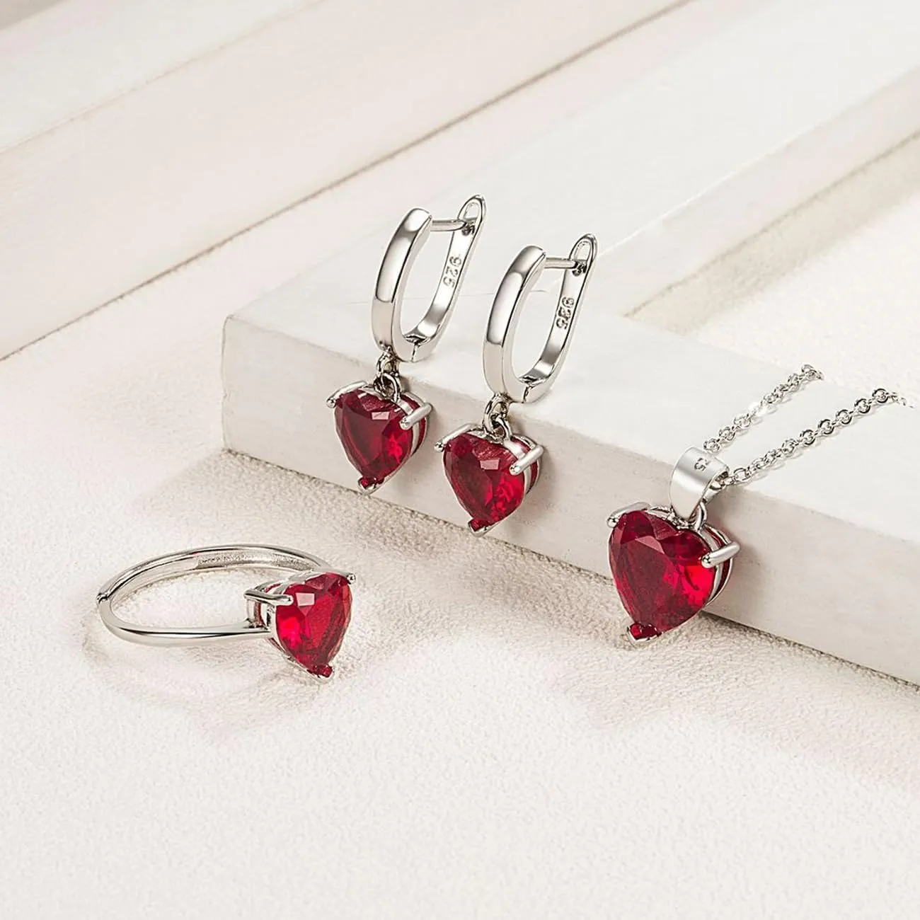 TOEECY Set Gioielli Cuore in Zirconia e Argento con Collana, Orecchini e Anello per Donna - immagine 4