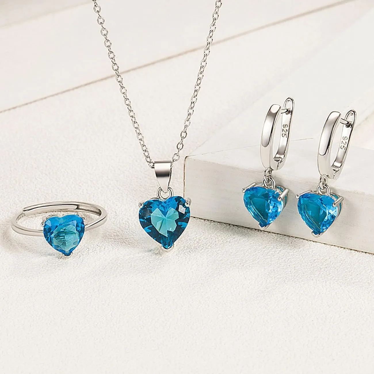 TOEECY Set Gioielli Cuore Zirconia Collana Orecchini Anello Argento per Donna - immagine 3