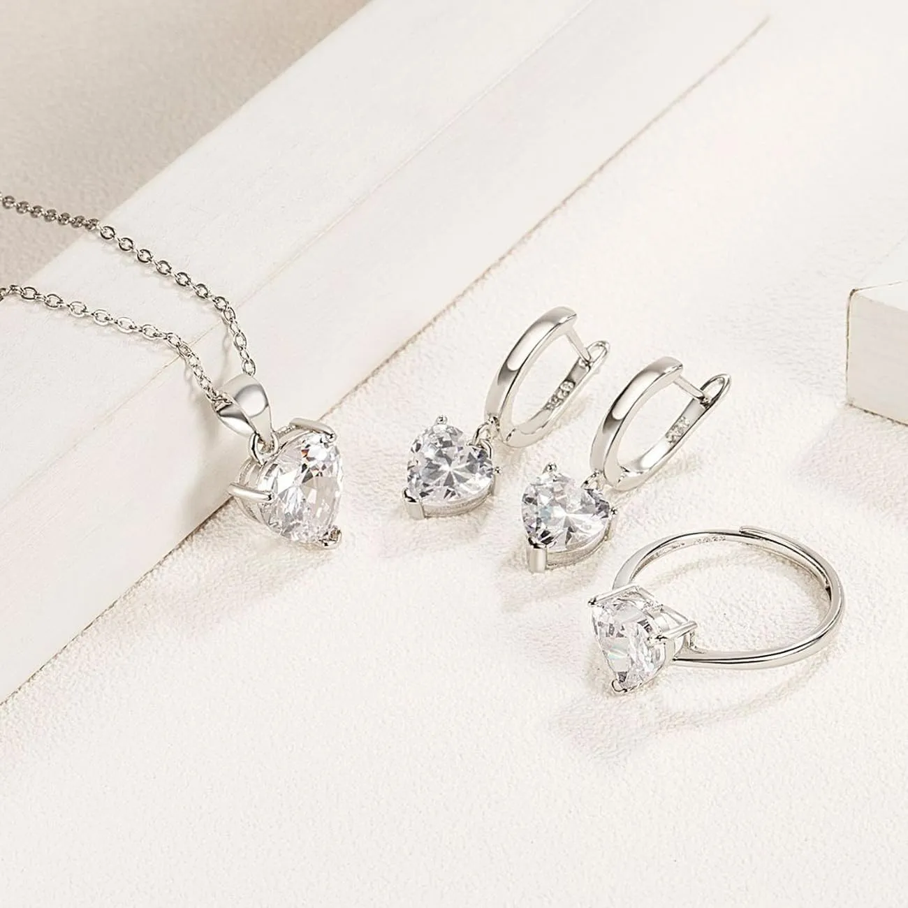 TOEECY Set Gioielli Cuore Zirconia Collana Orecchini e Anello Argento per Donna - immagine 3
