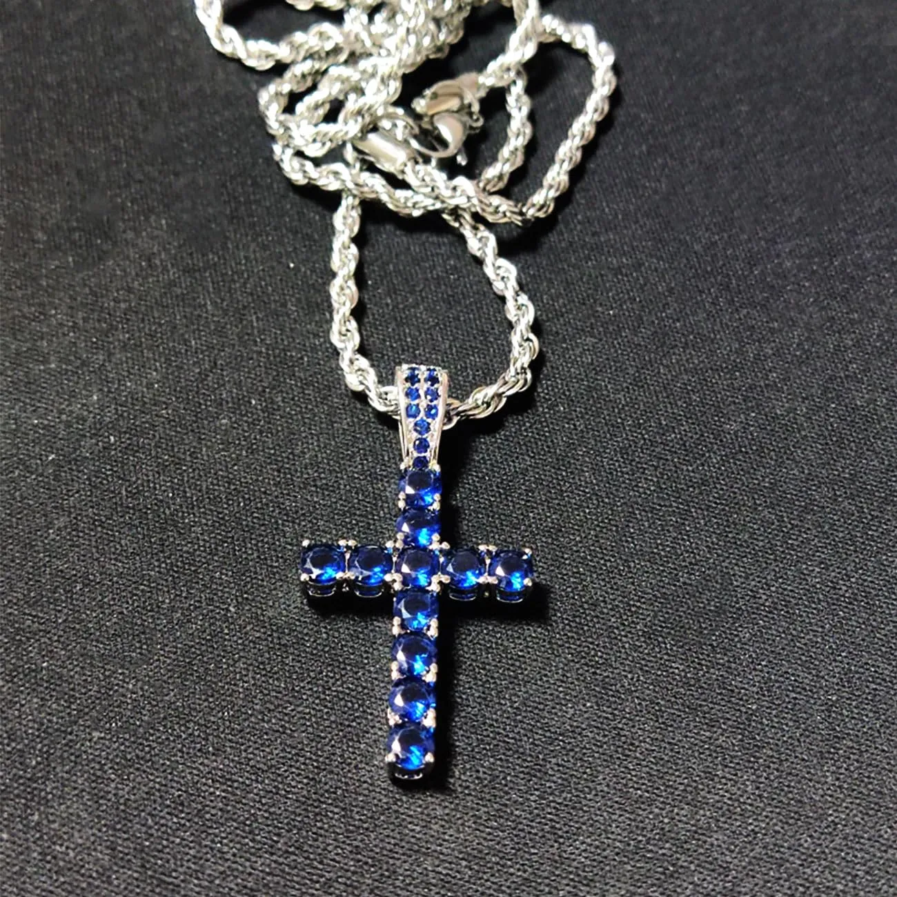 KONFEN Collana con Pendente a Croce in Acciaio Inossidabile e Zirconi, 60cm, Blu - immagine 2