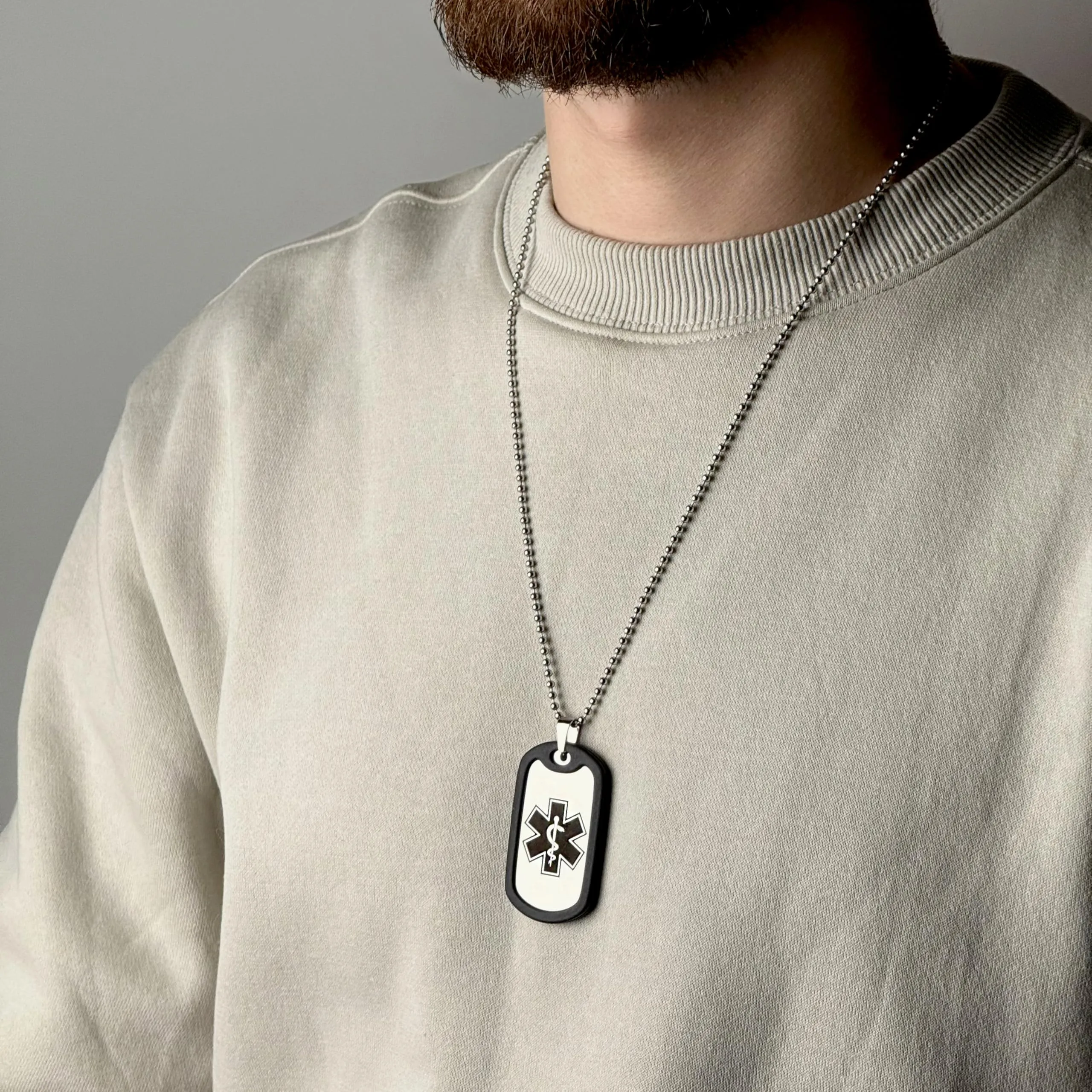 Dog Tag Personalizzato in Acciaio Inox 316L con Incisione Laser, Argento Lucido - Include Catenina, Clip e Silenziatore - immagine 4