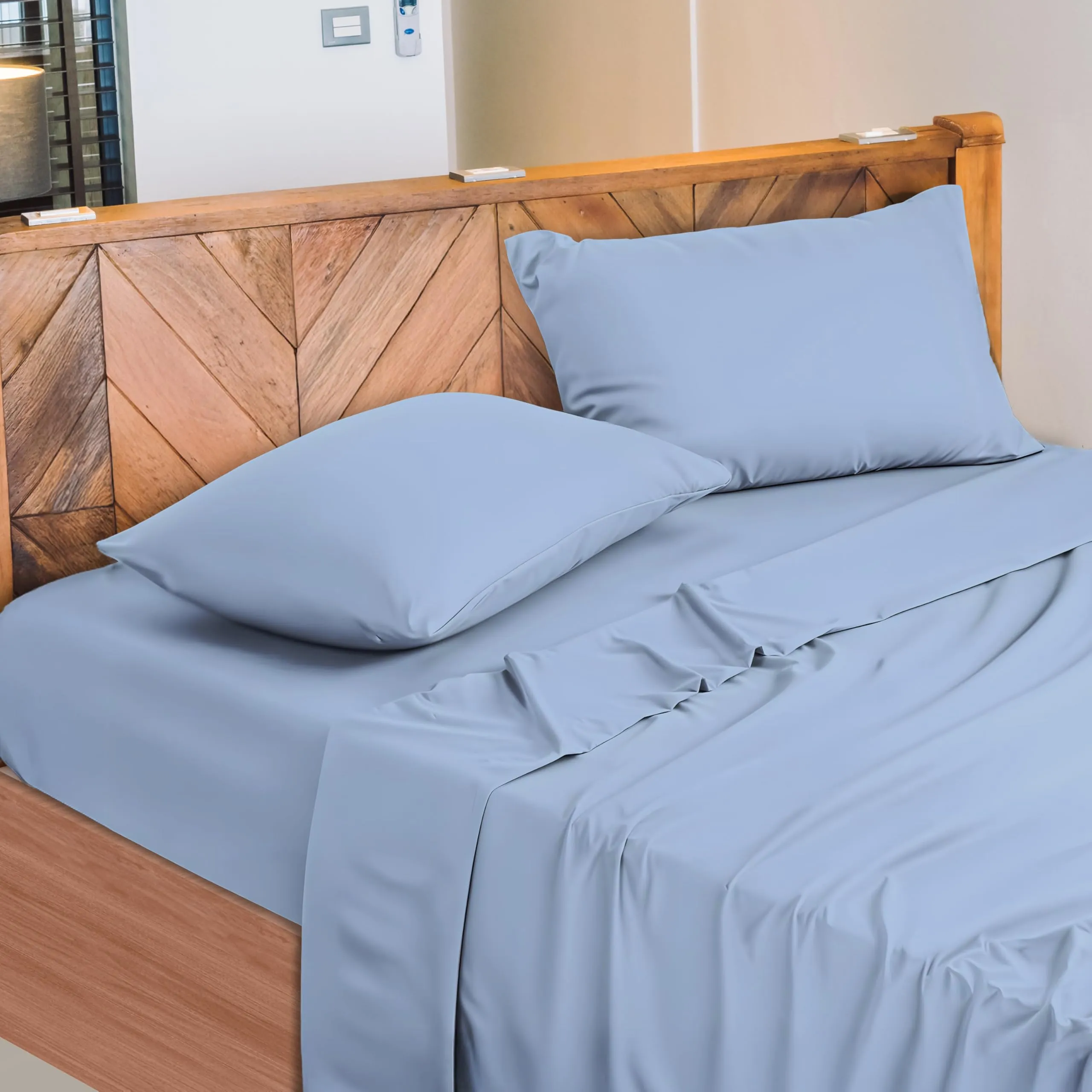 Narciso Lenzuola Matrimoniali 100% Cotone, Completo Letto Matrimoniale con Lenzuolo Sotto con Angoli 180x200, Lenzuolo Sopra 240x290 e 2 Federe 50x80cm, Azzurro - immagine 1