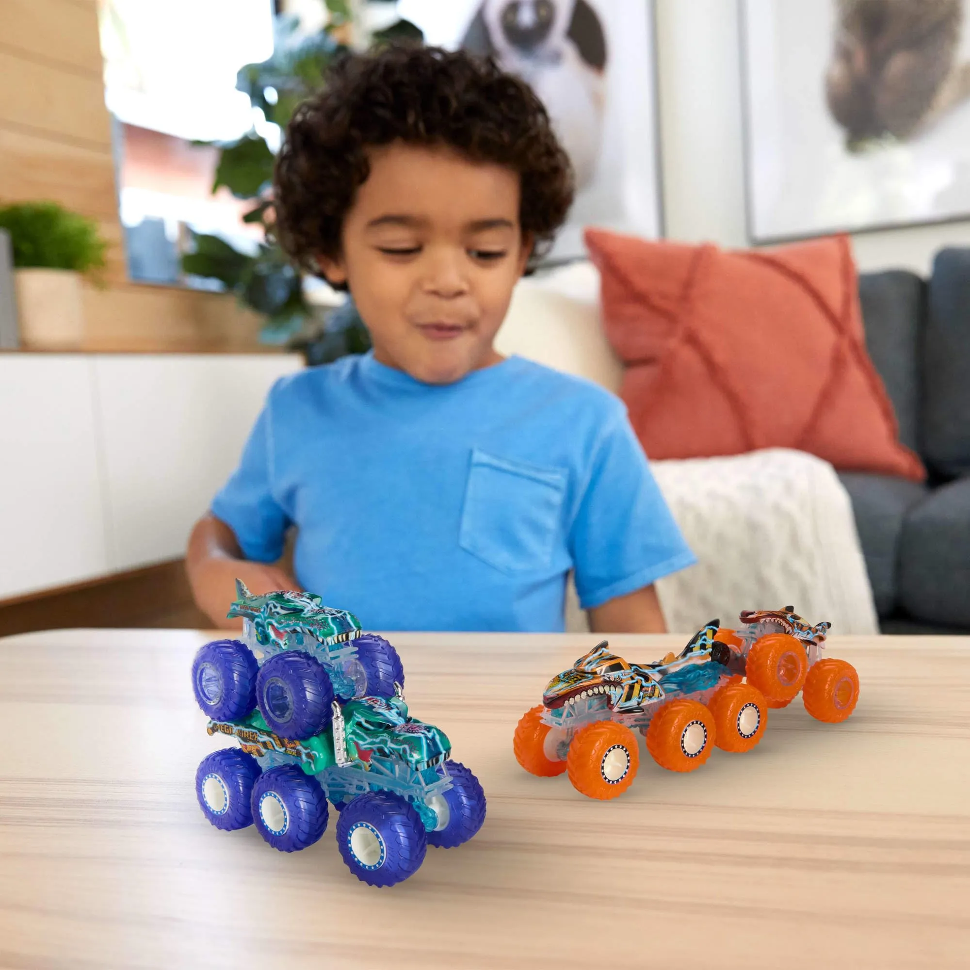 Hot Wheels Monster Trucks Power Smashers Multipack Tiger Shark e Mega-Wrex con Grandi Tir, Scala 1:64, HYJ29 - immagine 2