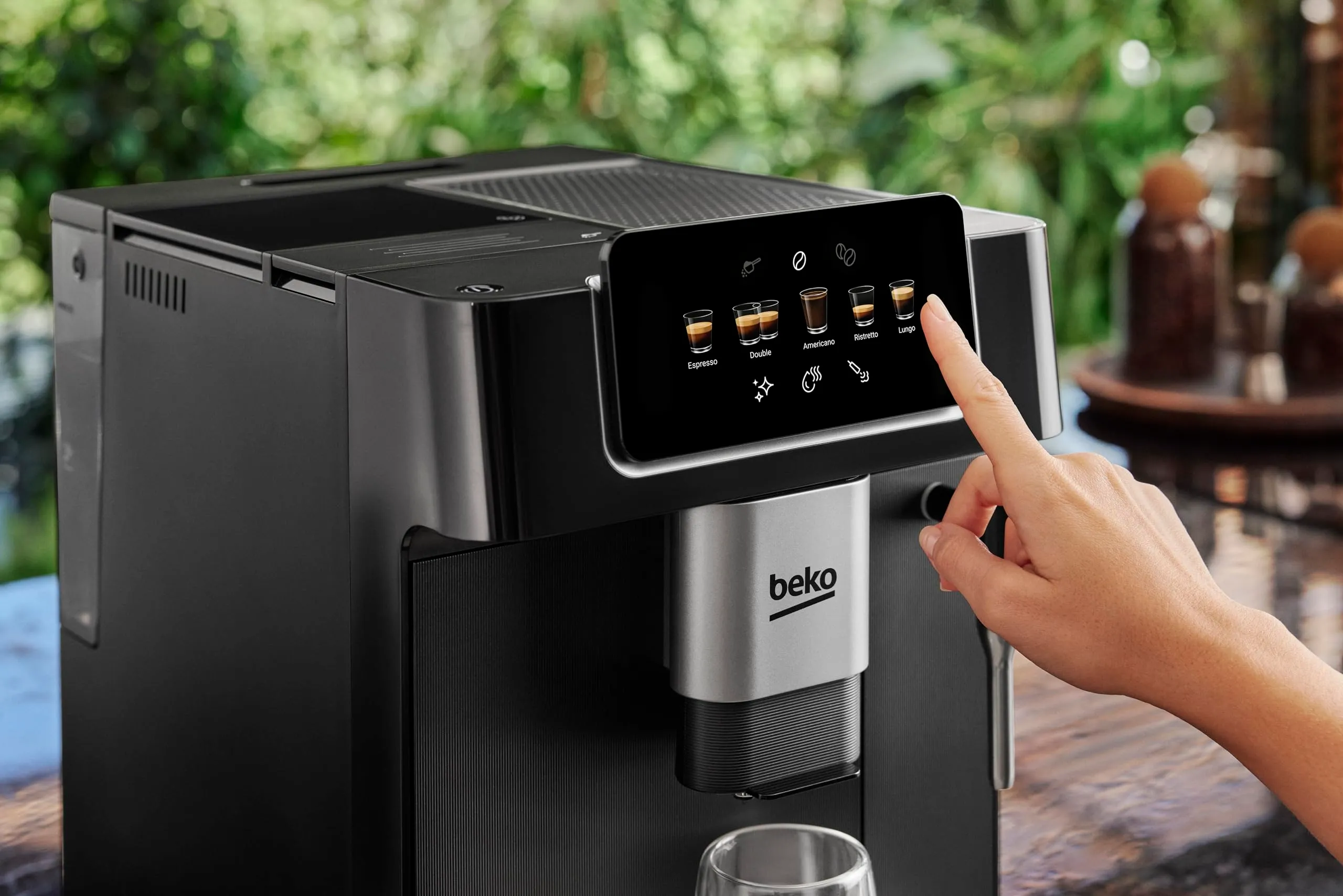 Beko CEG7302B Macchina Caffè Automatica con Cappuccinatore, Nera - immagine 2