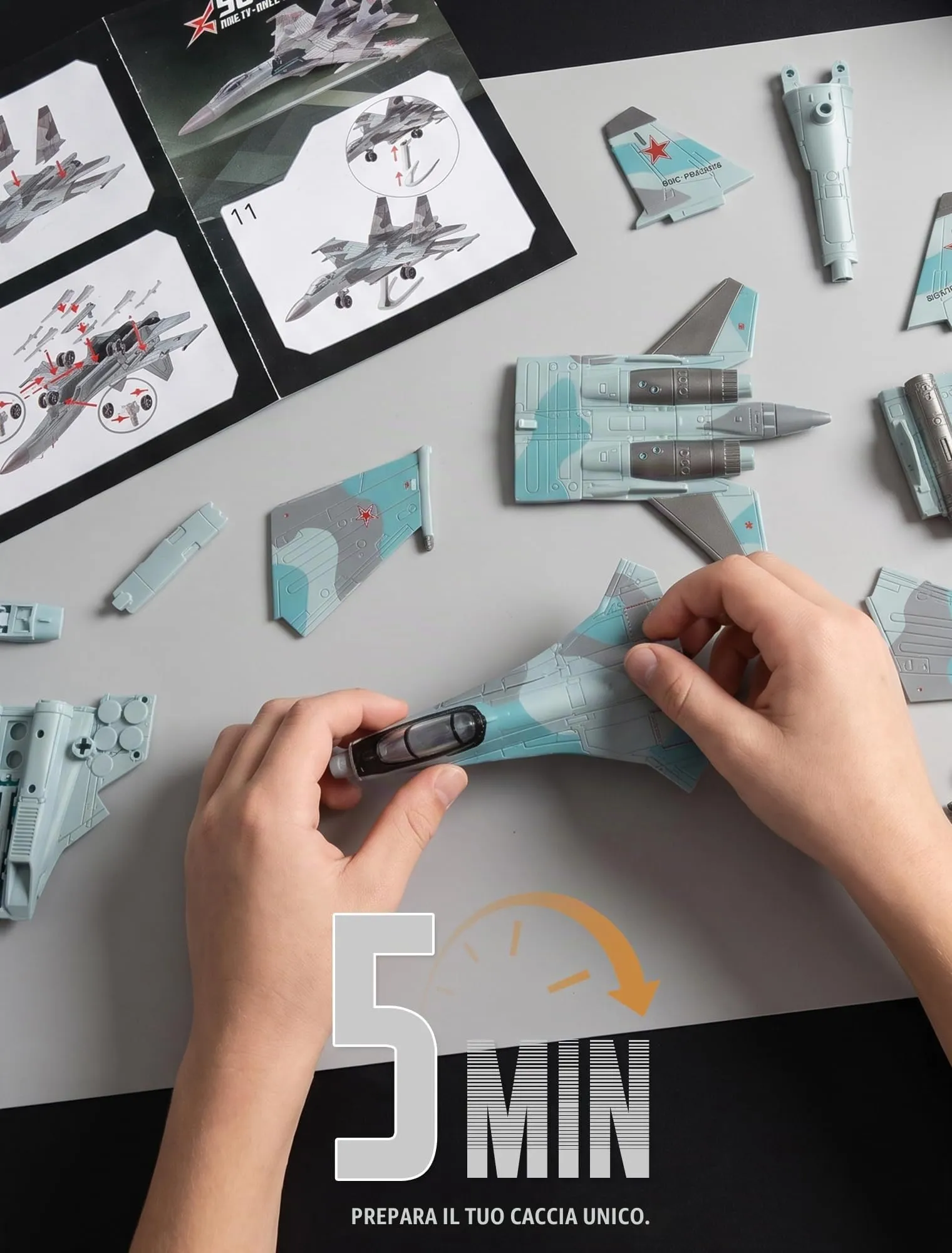 SEBUNAS Kit Modello di Aereo da Caccia SU-35S in Scala 1:100 in Plastica, 25 Pezzi - immagine 3
