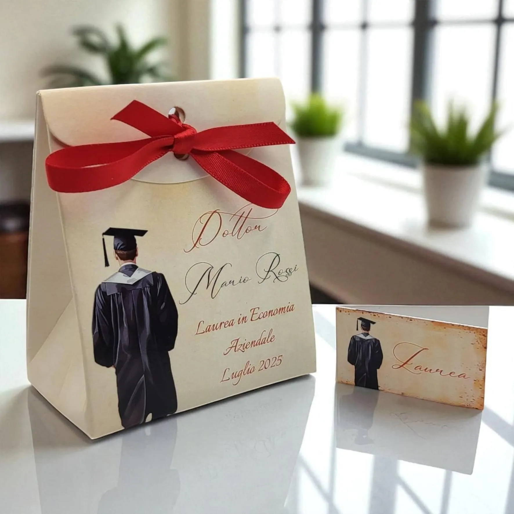 PV Grafik Bomboniere Laurea Personalizzate con Nome, Scatoline Portaconfetti con Bigliettini e Nastri, Set da 24 (Nica 6L) - immagine 6